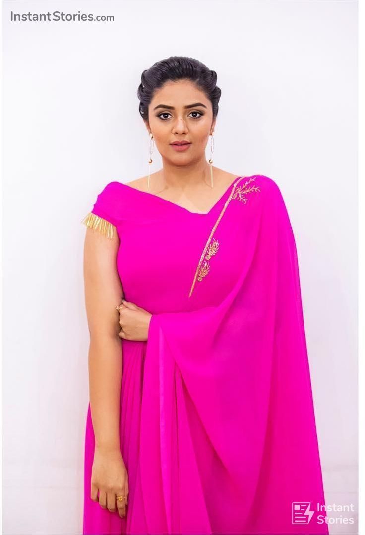 736x1078 Sreemukhi Latest Hot HD Photo Wallpaper (1080p, 4k) (5427) #sreemukhi. Tamil Actress Photo, Actresses, Actress Photo