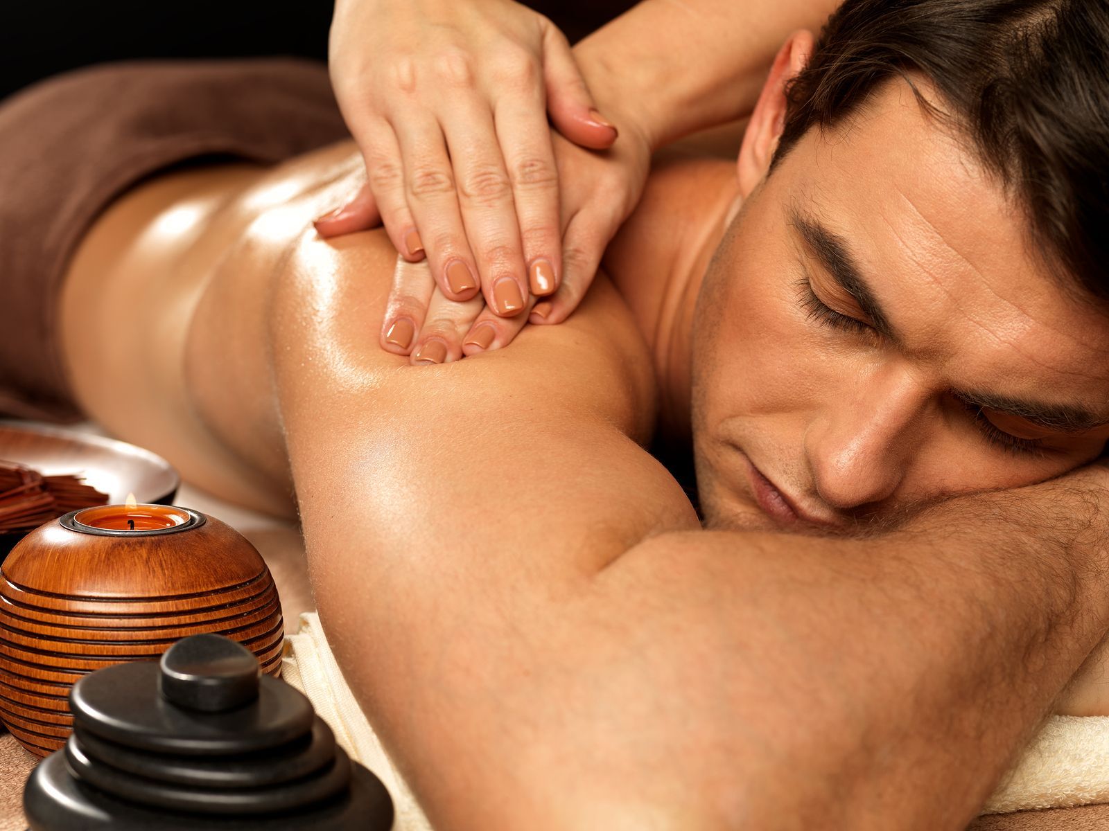 1600x1200 Massage Pain Relief Day Spa Wax Services. Massage Boston Day Spa Brookline, MA