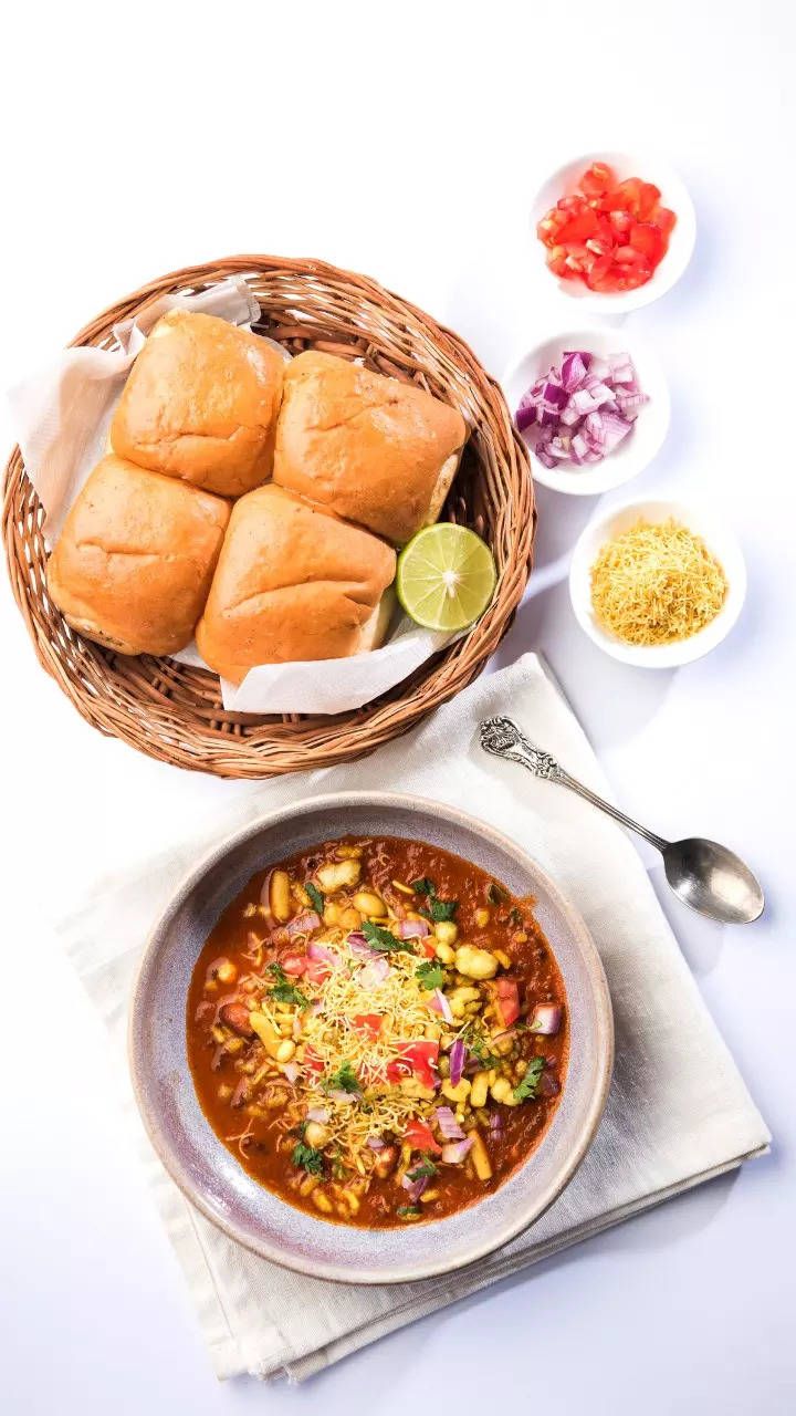 720x1280 How to make Mumbai Style Misal Pav. Times of India