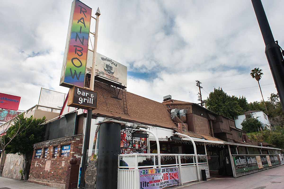 1200x800 The Sunset Strip's Rainbow Bar & Grill Has a Teeny Little Bug Problem