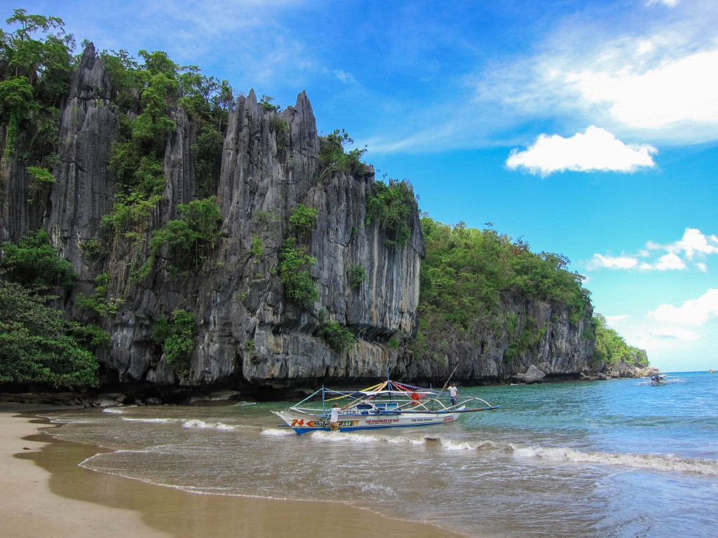 1024x768 A Day Tour to Puerto Princesa Underground River: The New 7 Wonders of the World Two, Please