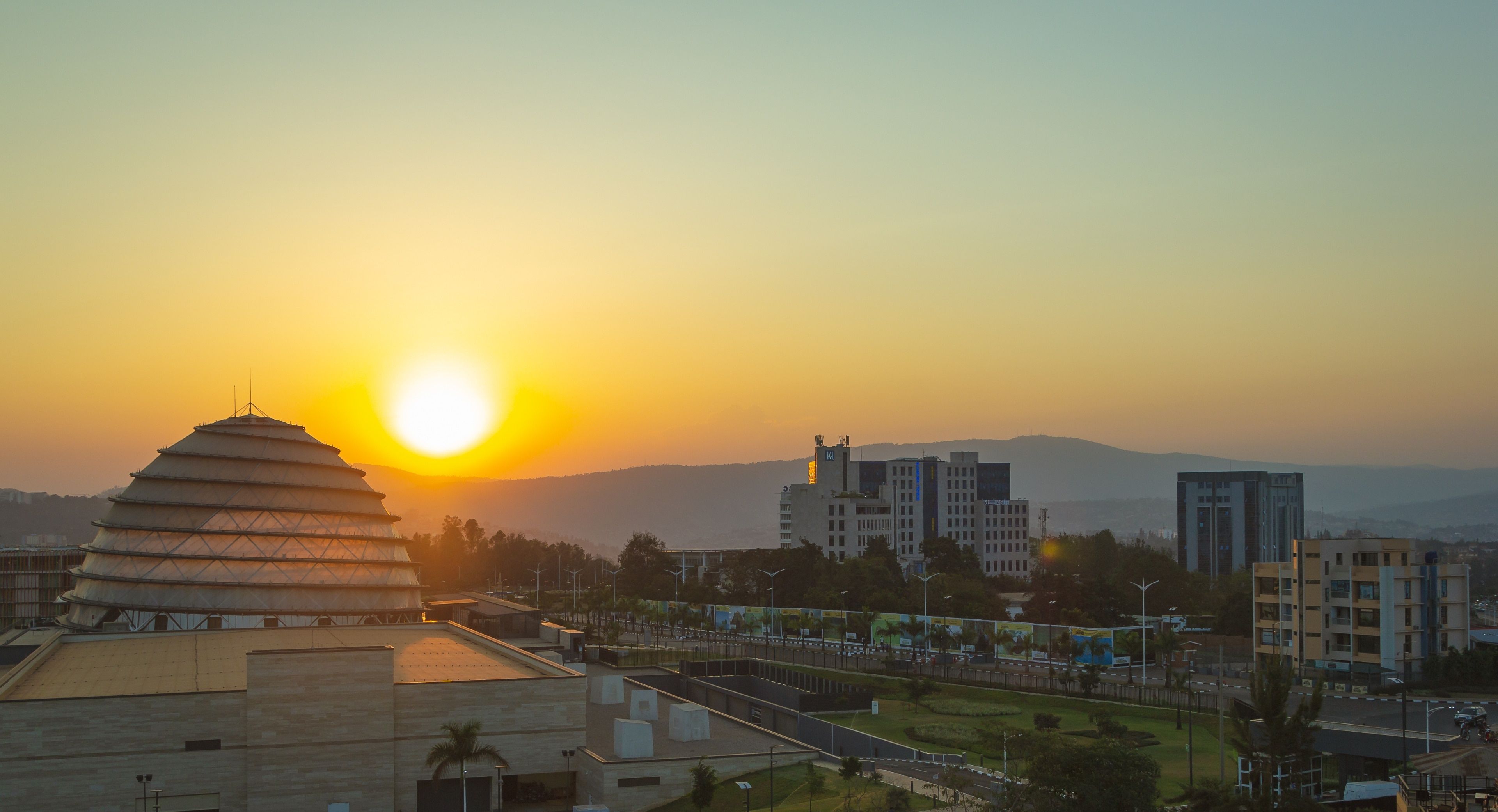 3840x2082 Visit Rwanda: 2023 Travel Guide for Rwanda, Africa