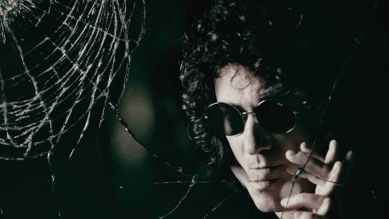 1600x900 Enrique Bunbury, toda una vida entregada a la música