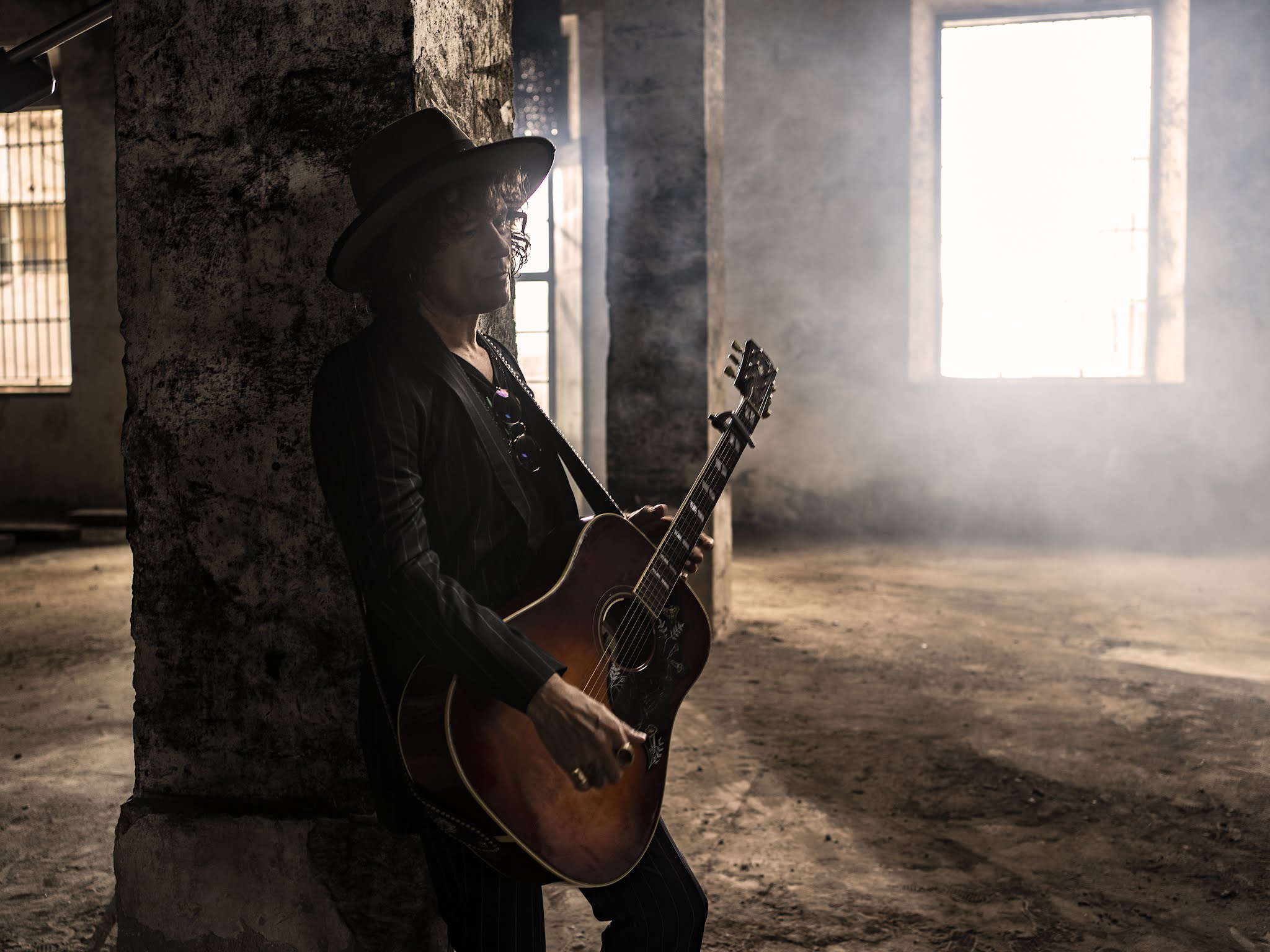 2048x1536 El Giradiscos: Entrevista: Enrique Bunbury