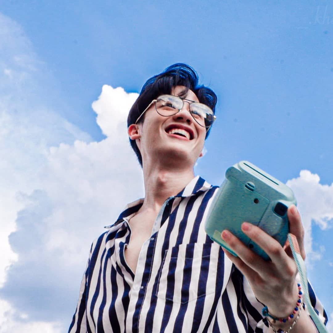 1080x1080 tay tawan