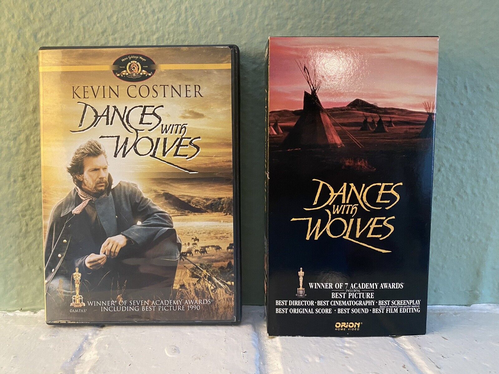 1600x1200 2x Dances with Wolves DVD & VHS Movie Lot (Kevin Costner) 27616905734