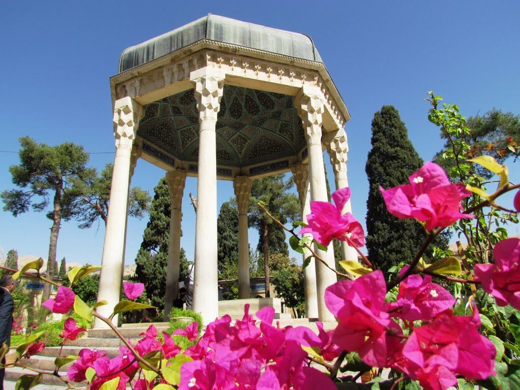 1024x768 Tomb of Hafez Shirazi poet Varf-حميد رضا محمدي- مقبره حافظ