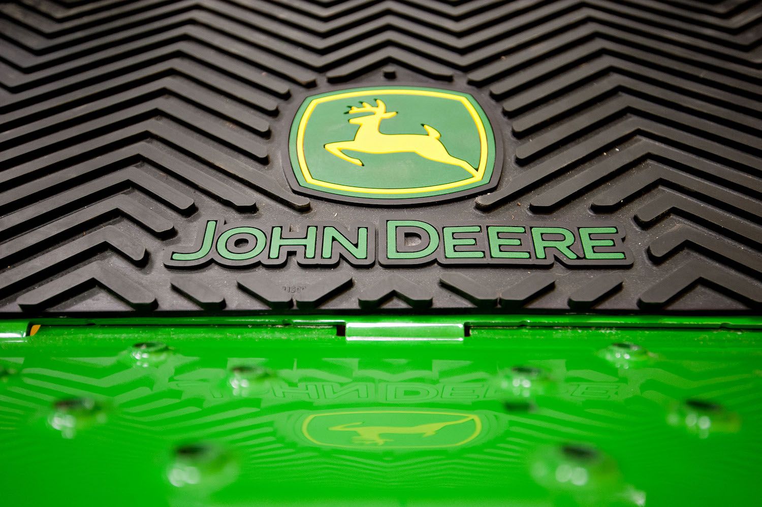 1500x998 The Most Reliable John Deere Riding Lawn Mowers According to Consumer Reports
