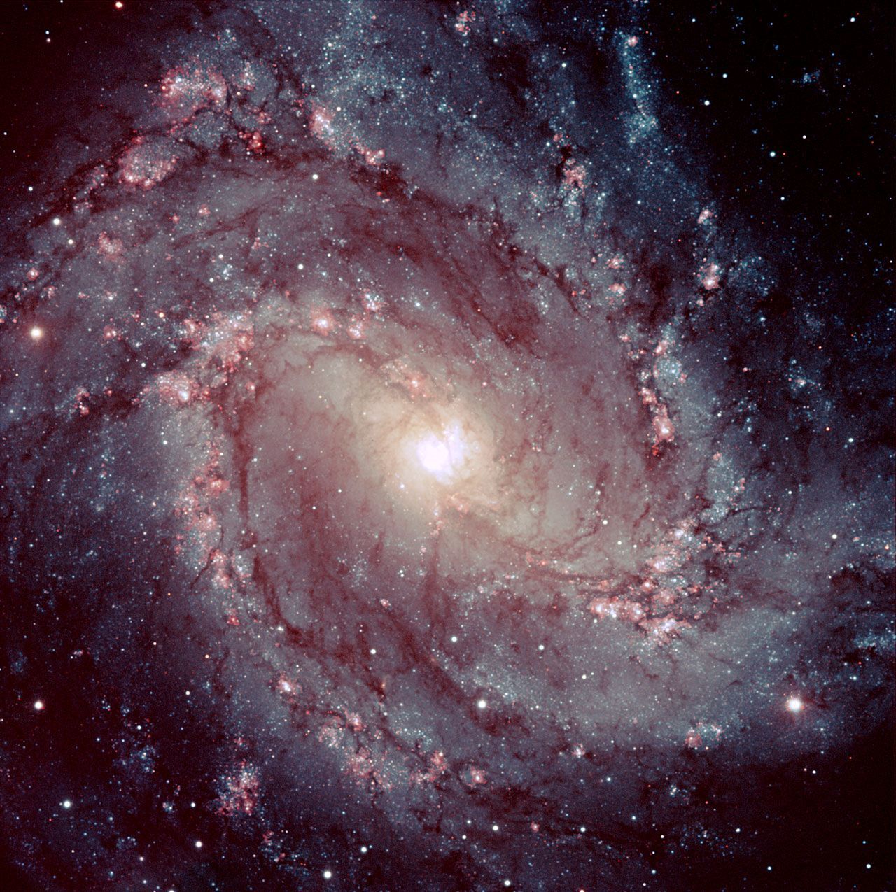 1280x1275 Spiral galaxy Messier 83