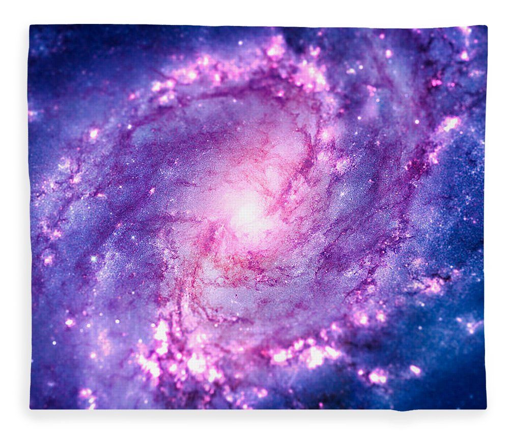 1000x860 Cosmic vacuum cleaner Spiral Galaxy M83 Fleece Blanket