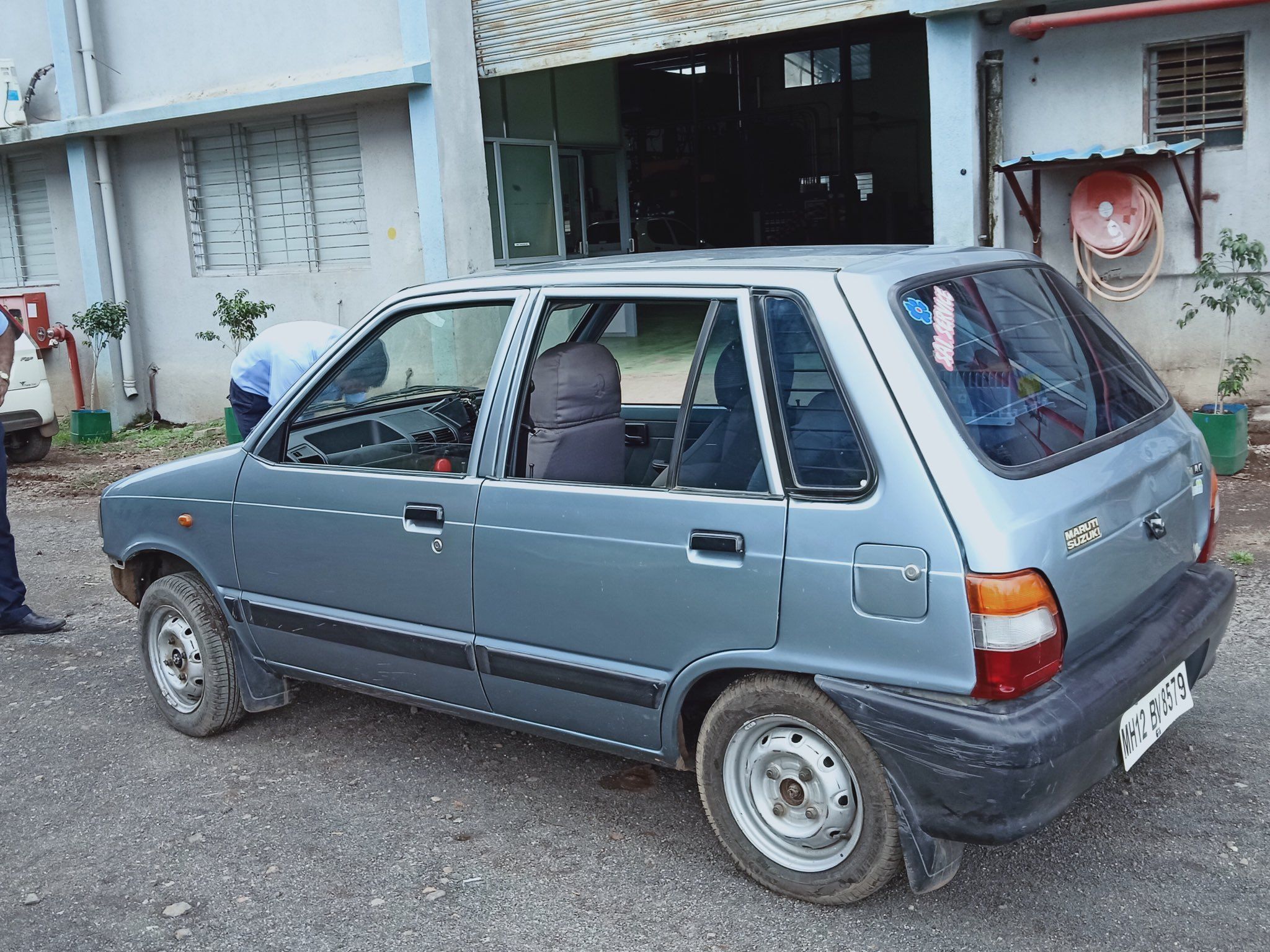 2048x1536 Sachin Gupte POSH were successful in our initial trials of Conversion of Old 2003 Model Maruti 800 into Electric Car. We plan to sell 'Electric Conversion Kits' for