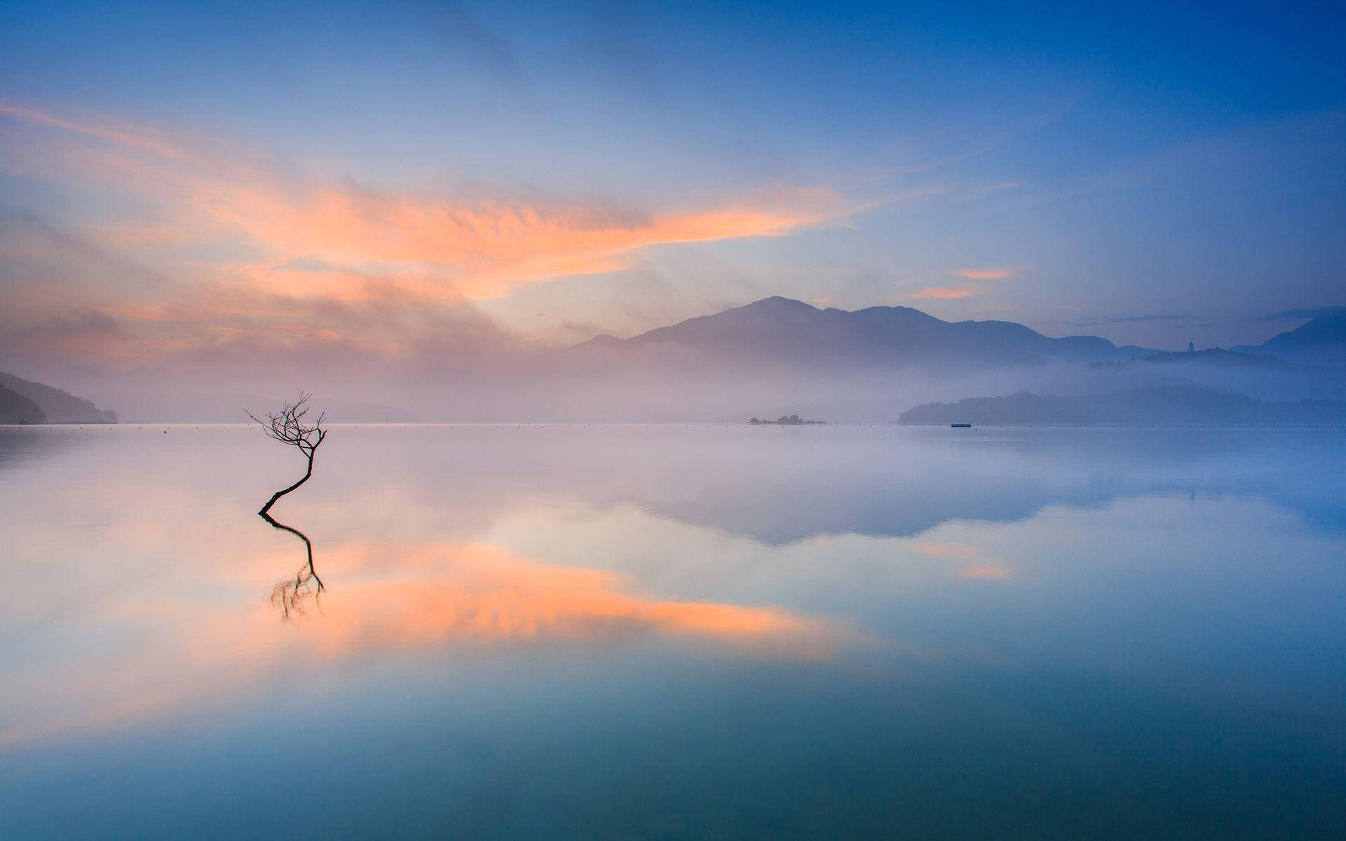1920x1200 Download Tranquil Serenity at Lake Wanaka Wallpaper