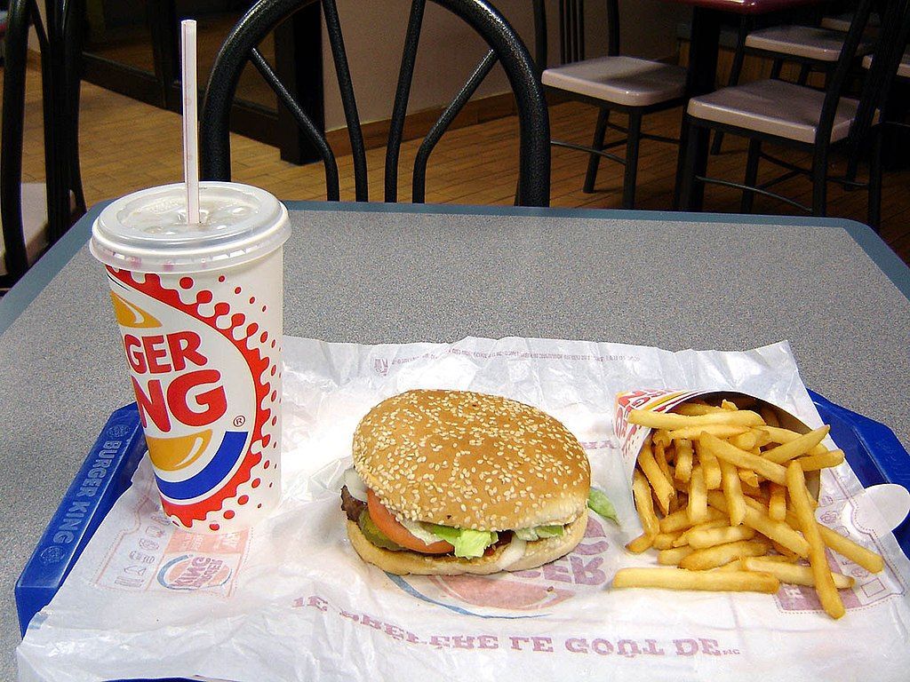 1024x768 Burger King Whopper