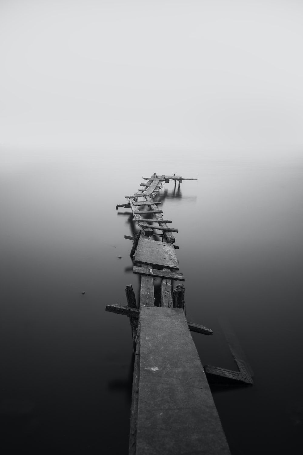 1000x1500 Black And White Wallpaper: Free HD Download [HQ]