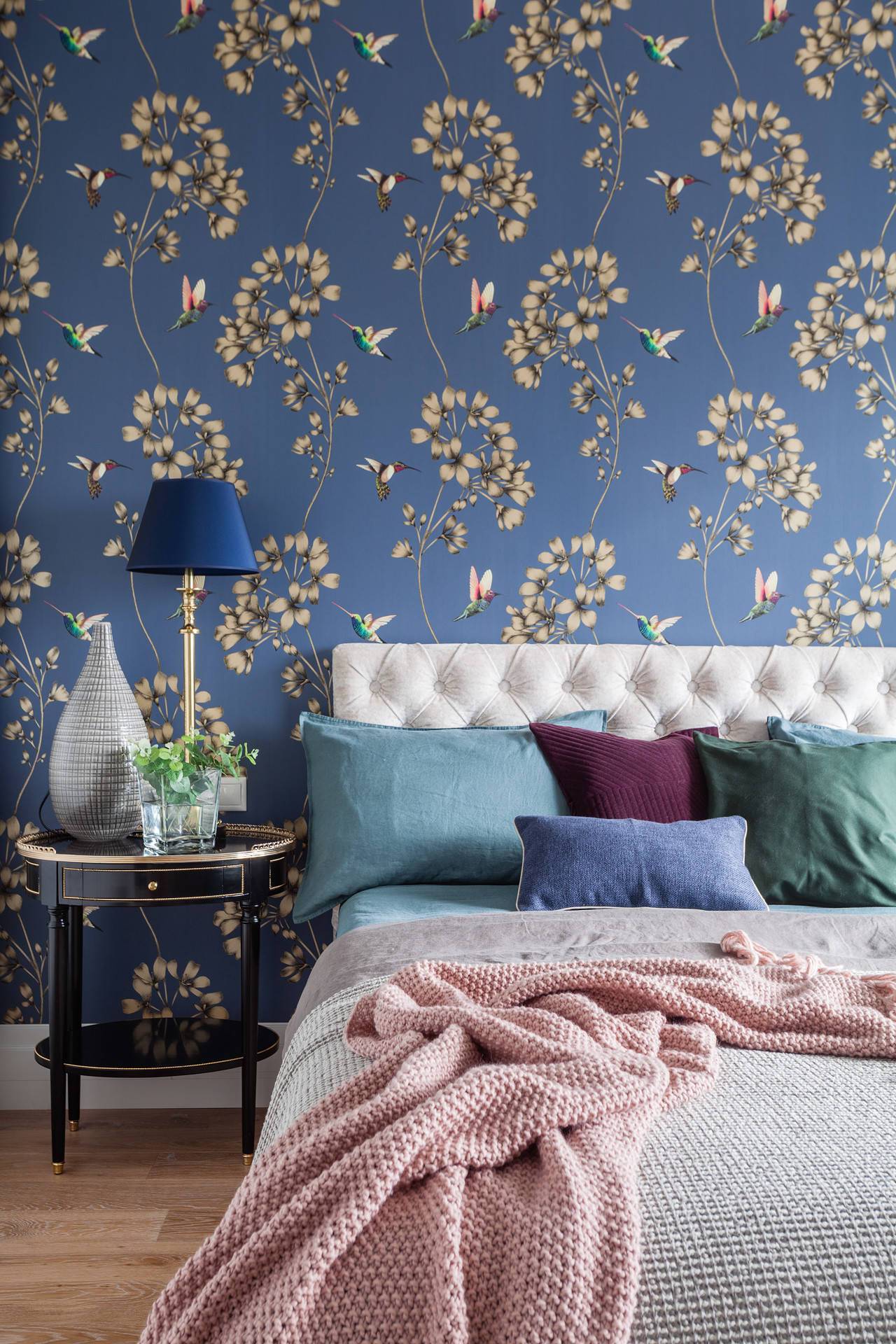 1280x1920 Wallpaper Accent Walls For a Serene Atmosphere in the Bedroom