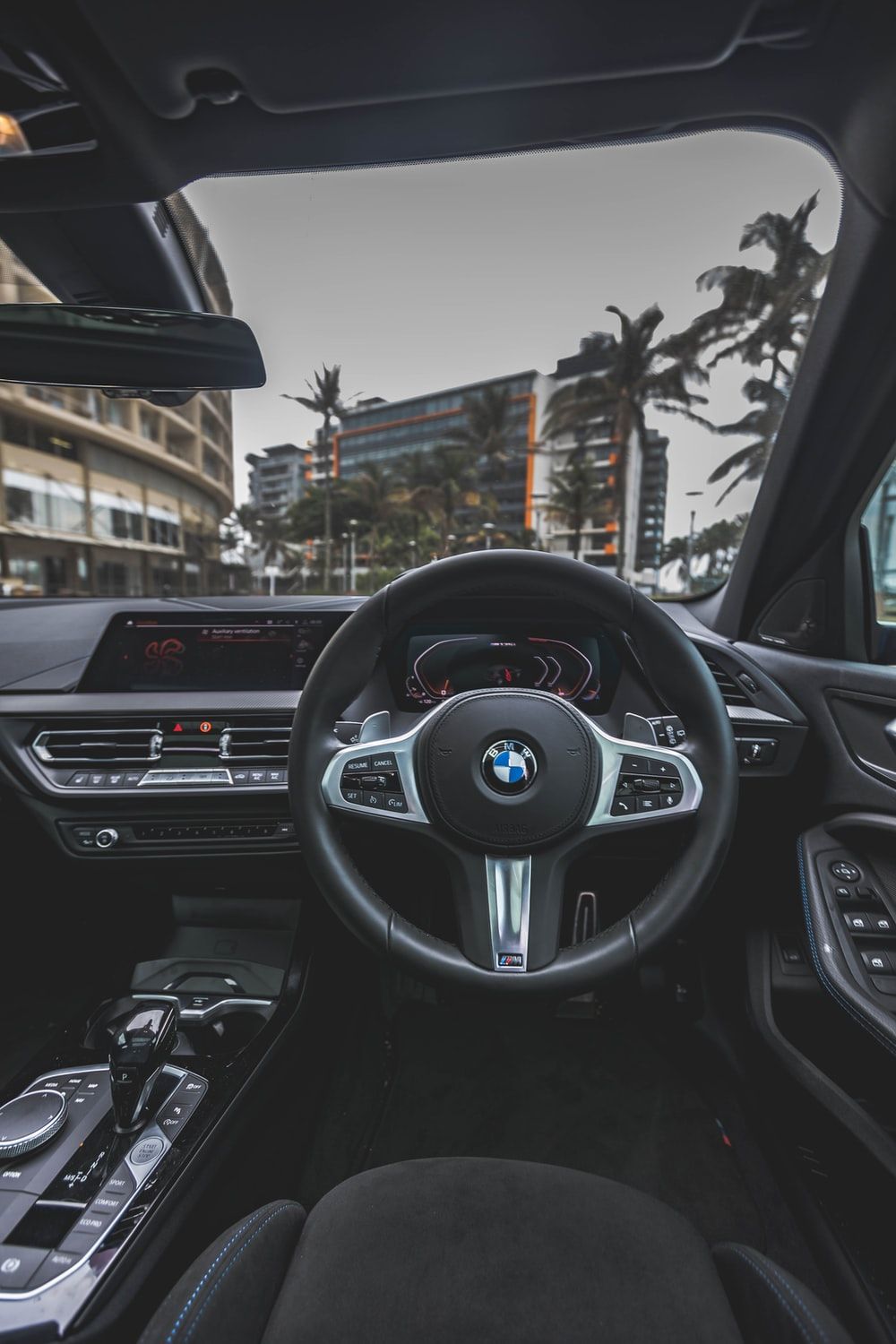 1000x1500 Car Steering Wallpaper