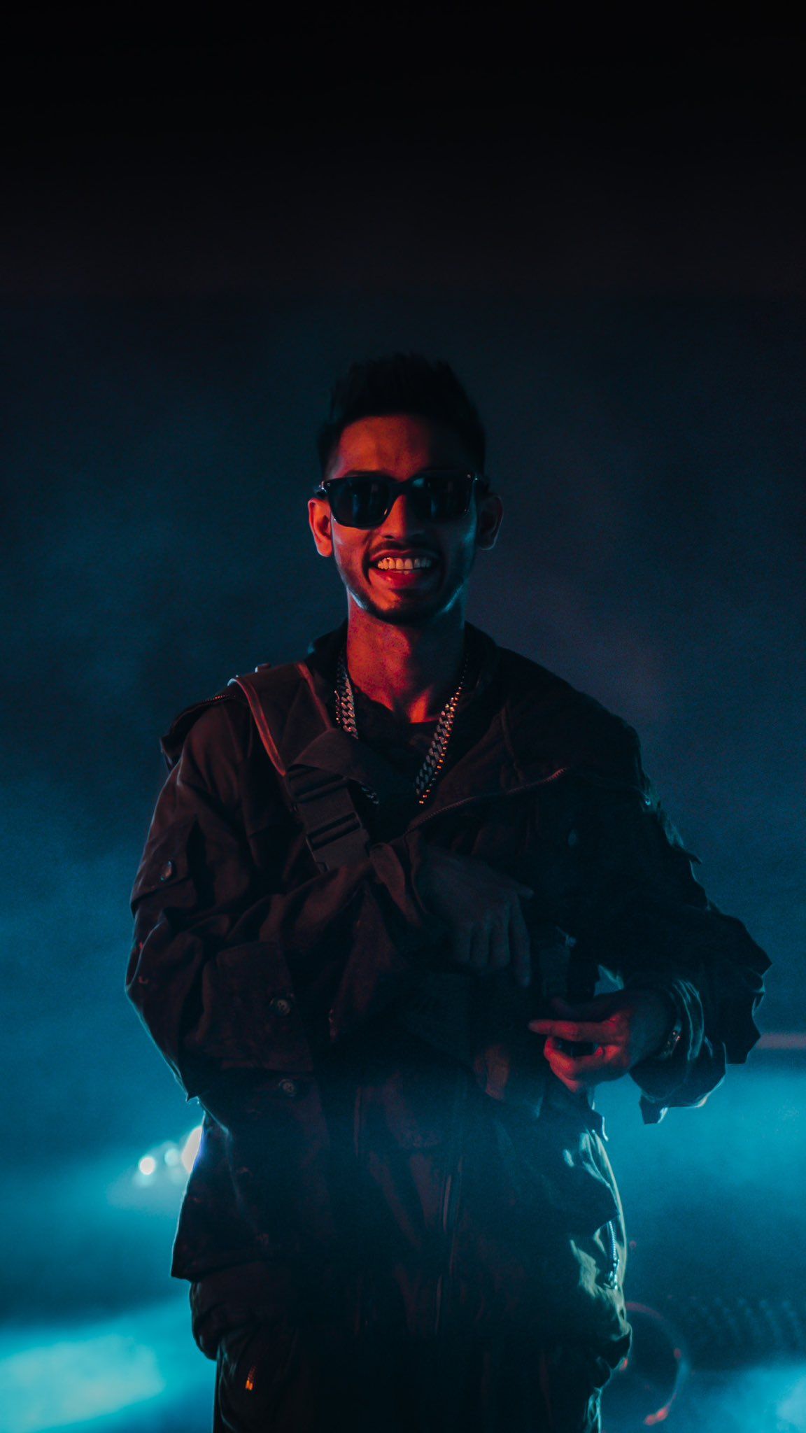 1152x2048 Talha Anjum million + streams on #openletter the album