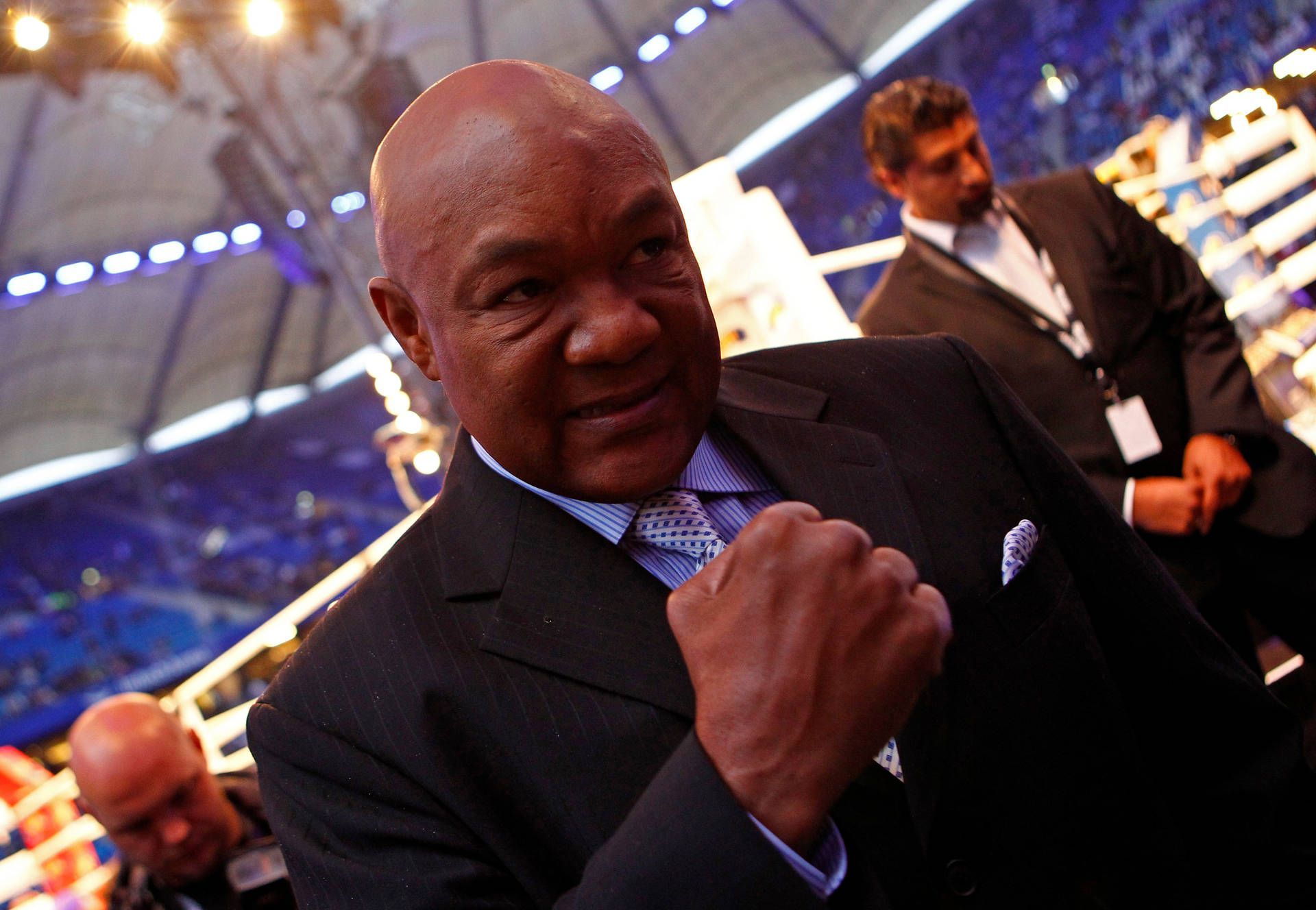 1920x1328 Download George Foreman Flexes Wallpaper