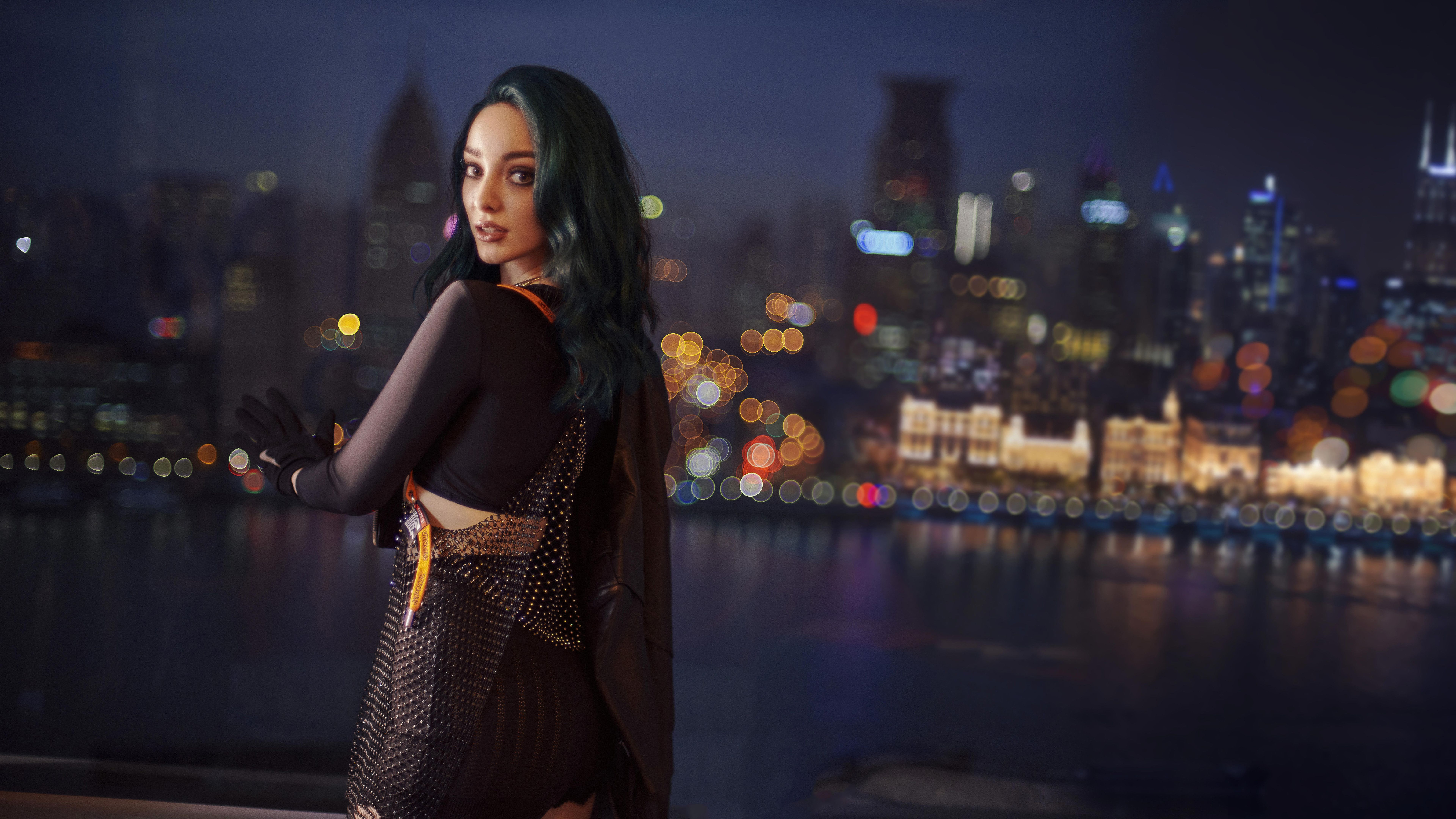 7680x4320 Emma Dumont Actress Women 8K Wallpaper