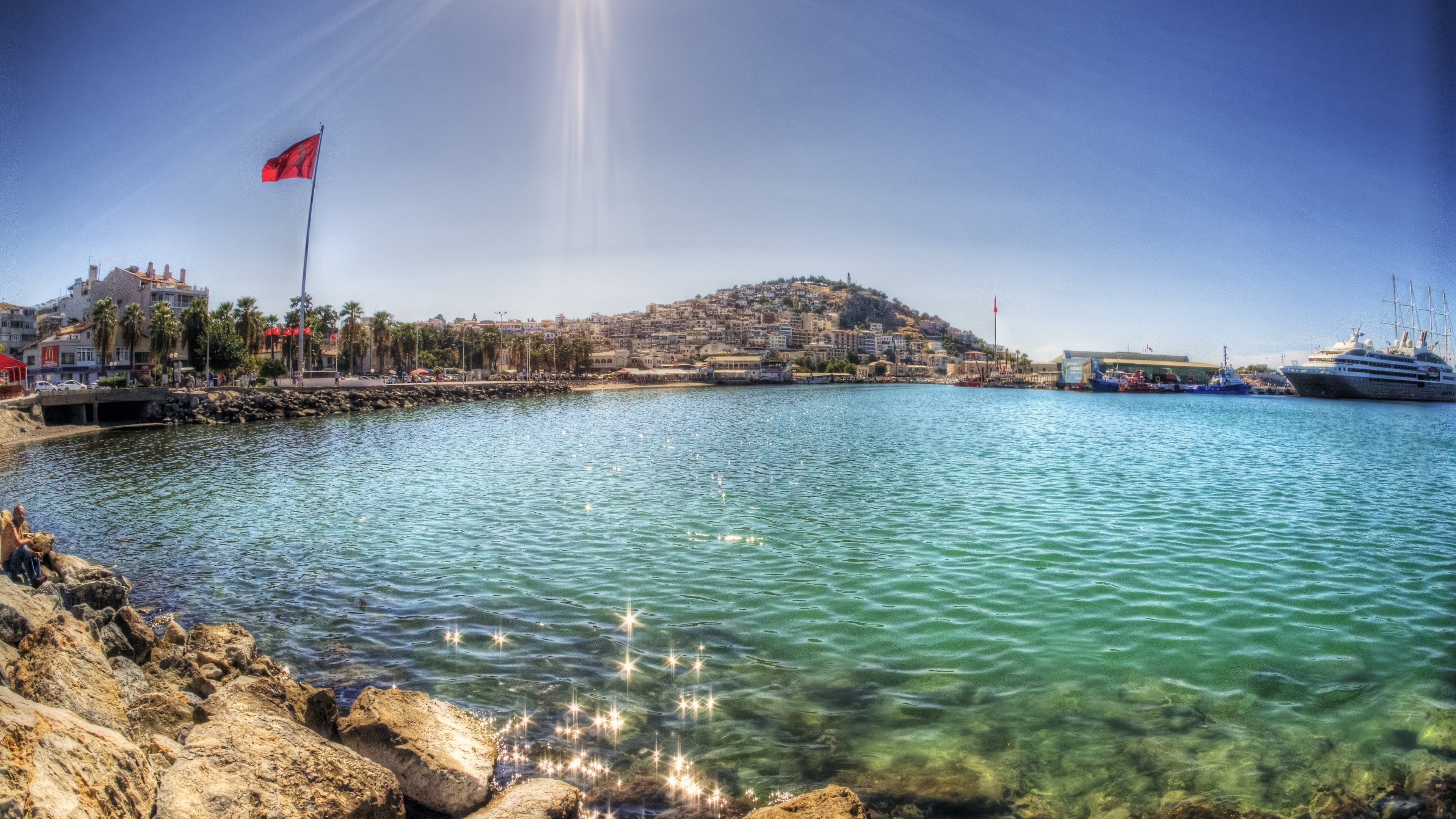 3840x2160 Kuşadası Wallpaper