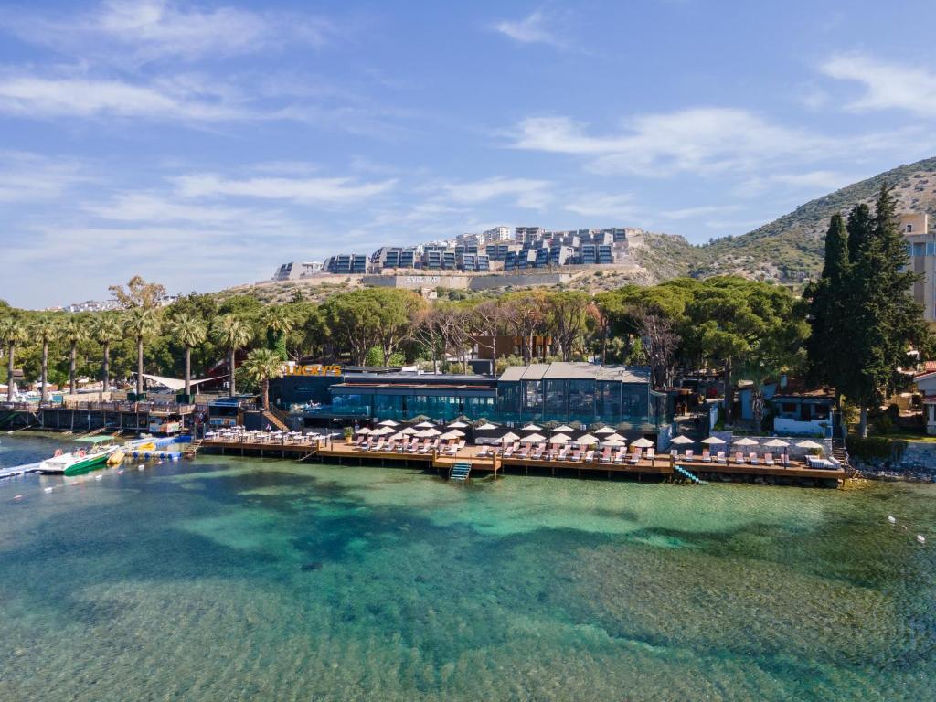 1024x768 Unique Life Style Hotel, Kuşadası