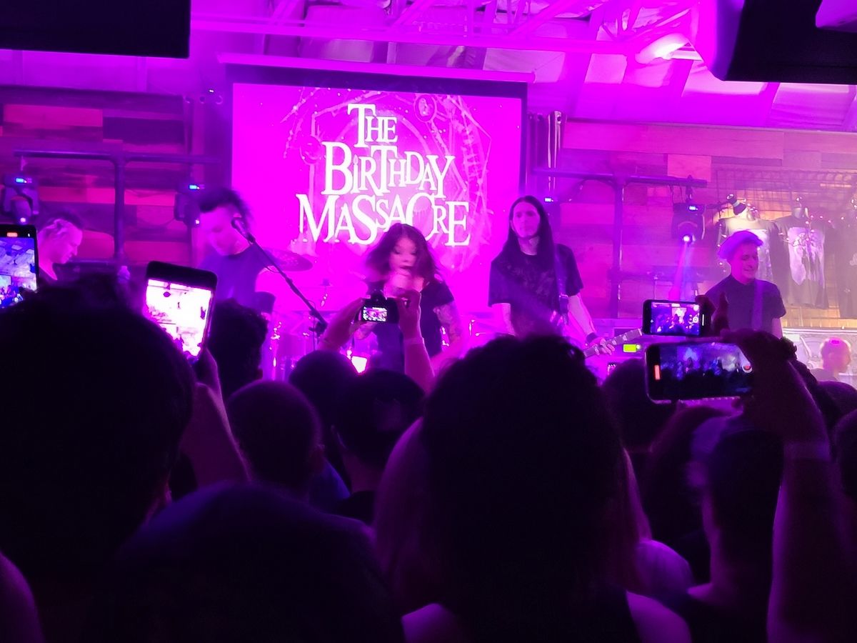 1200x900 The Birthday Massacre Concert Photo