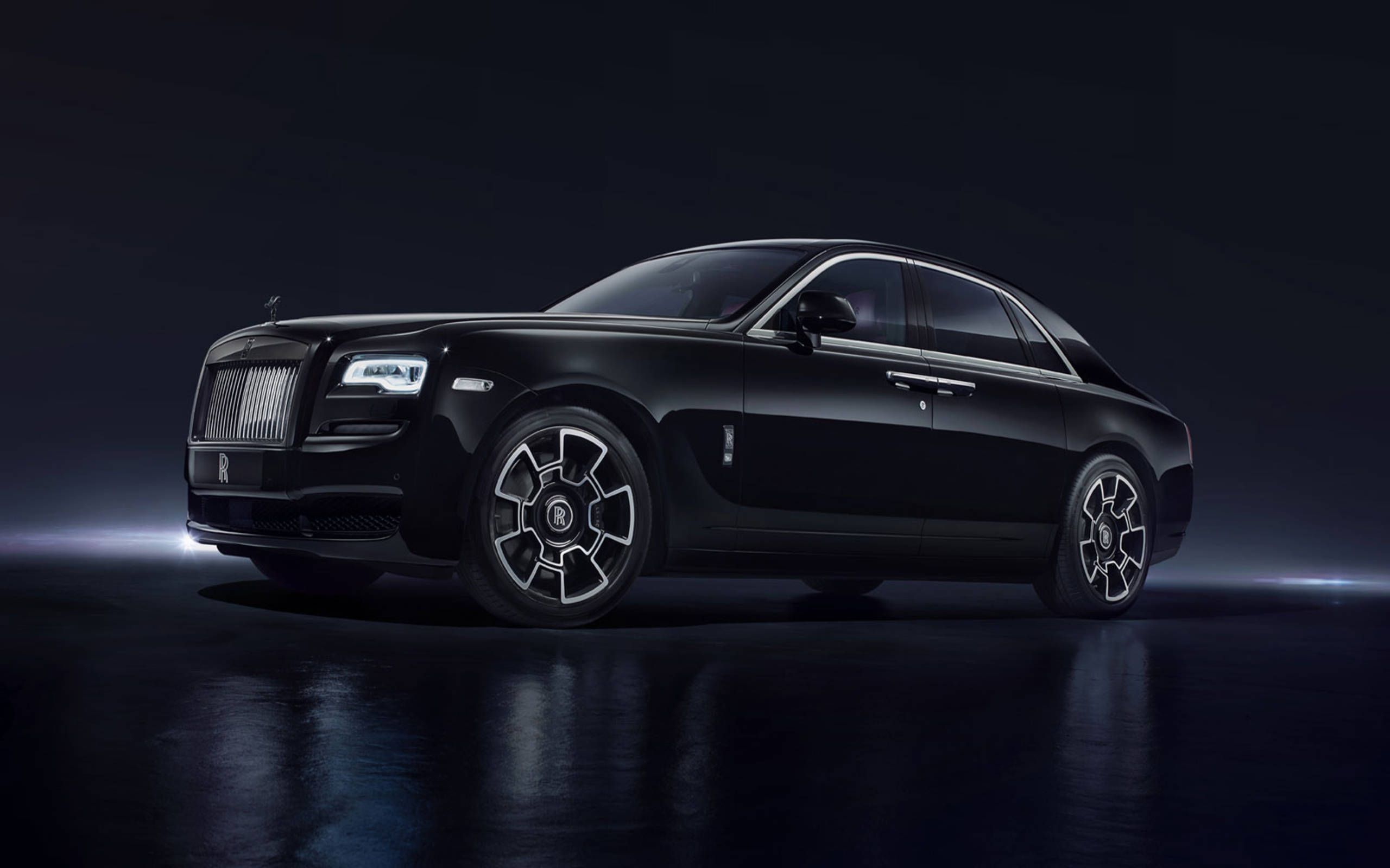 2560x1600 Rolls Royce Courts The Rich Renegades With Black Badge Ghost And Wraith