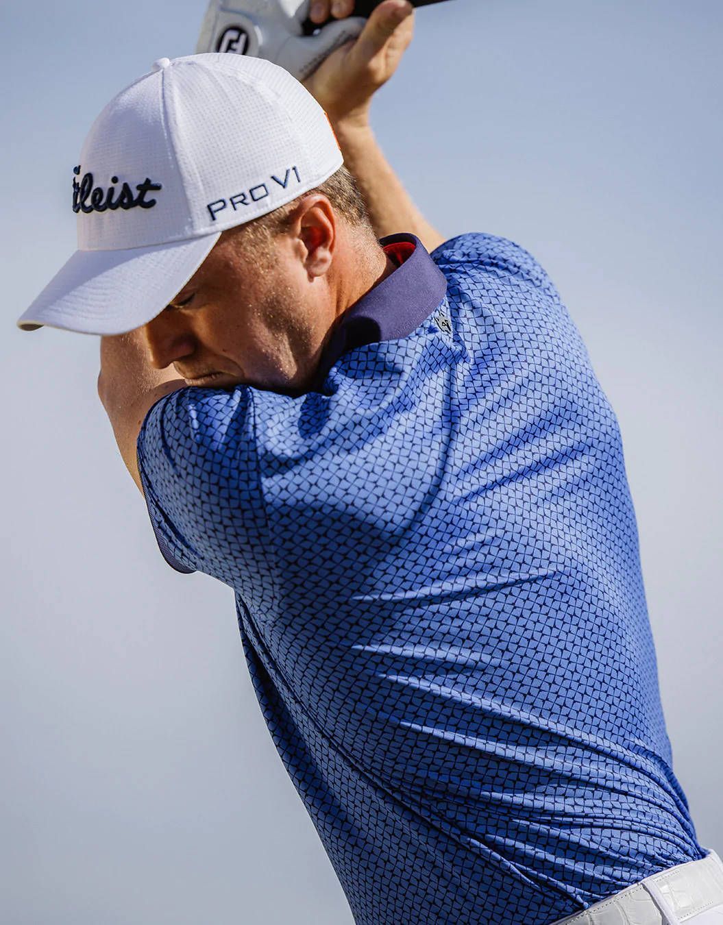 1055x1350 Download Justin Thomas Intense Golf Swing Close Up Wallpaper
