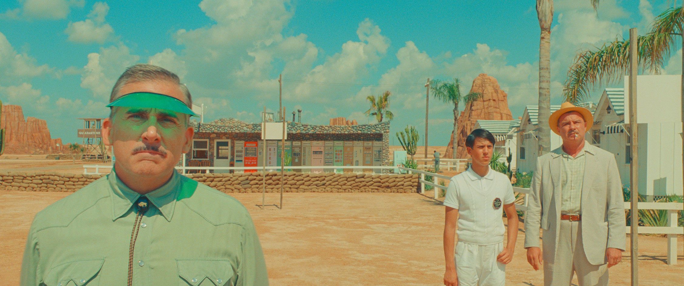 2253x944 Wes Anderson's Asteroid City behind the scenes. Wallpaper*