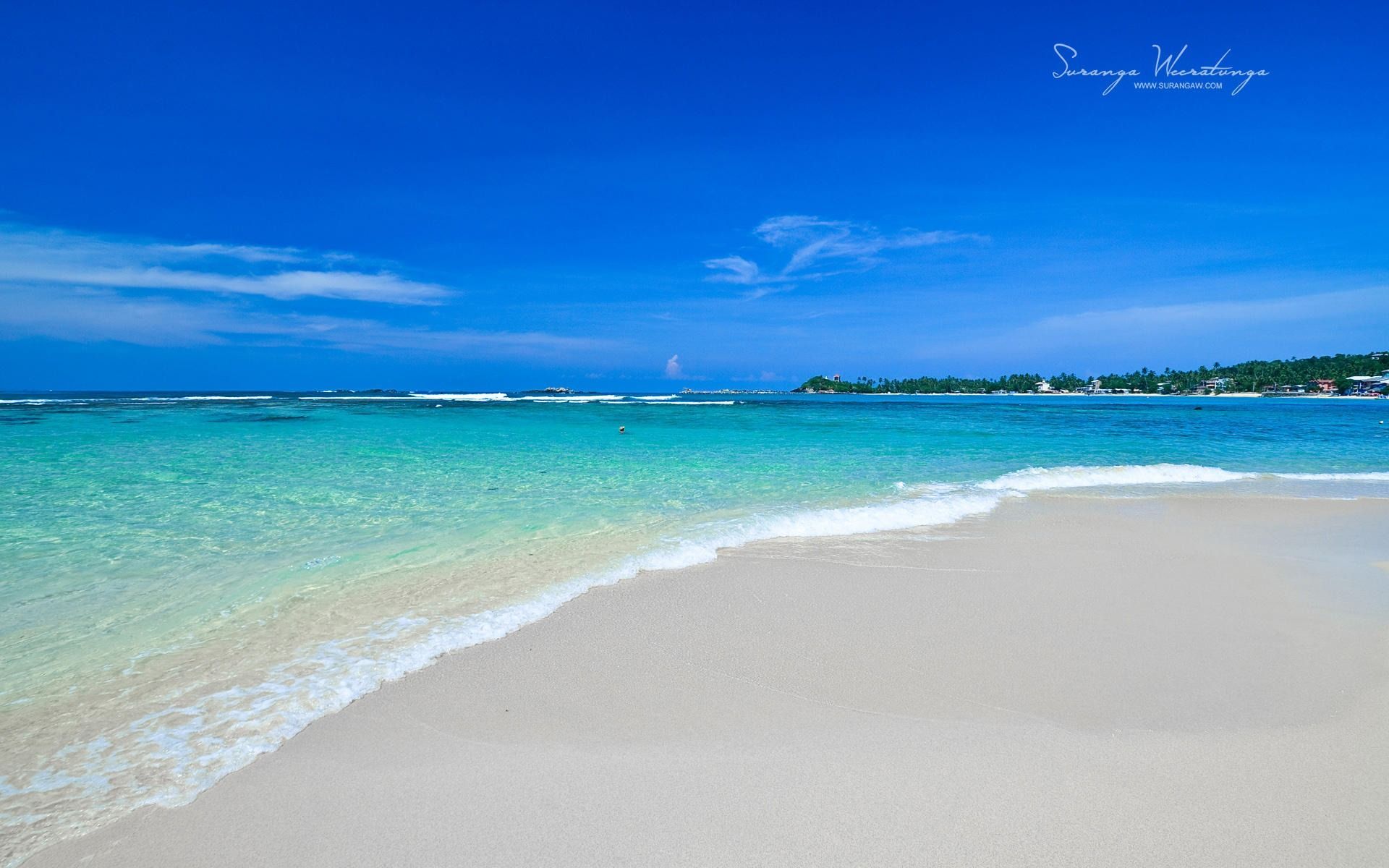 1920x1200 Beach Waves Sri Lanka Win8 Wallpaper
