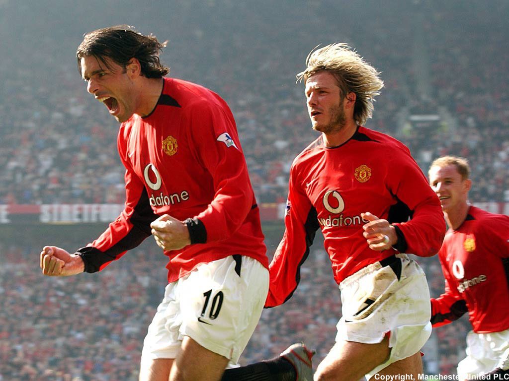 1024x768 Ruud van Nistelroy and David Beckham. Manchester united, Manchester united football club, Ruud van nistelrooy