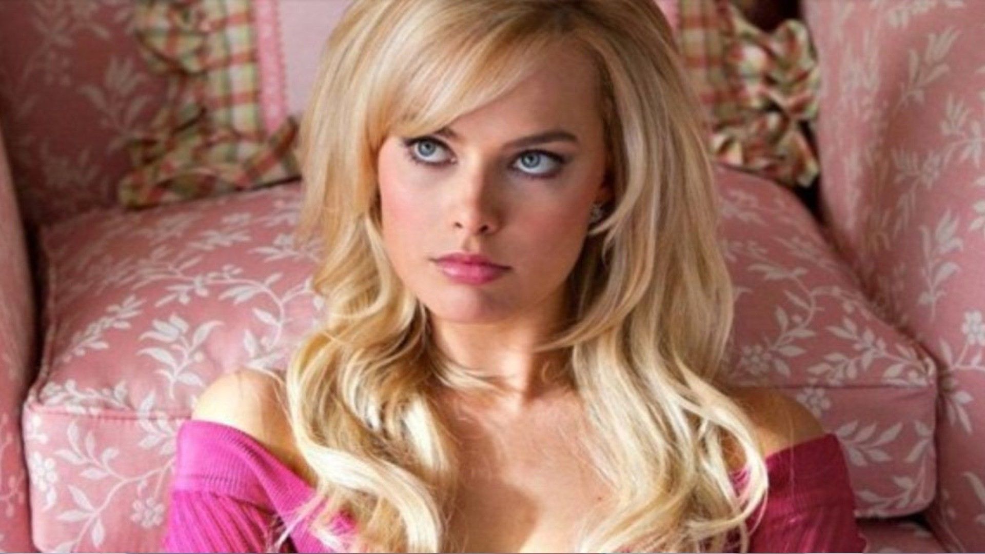 1920x1080 Is casting Margot Robbie as Barbie a regressive move?