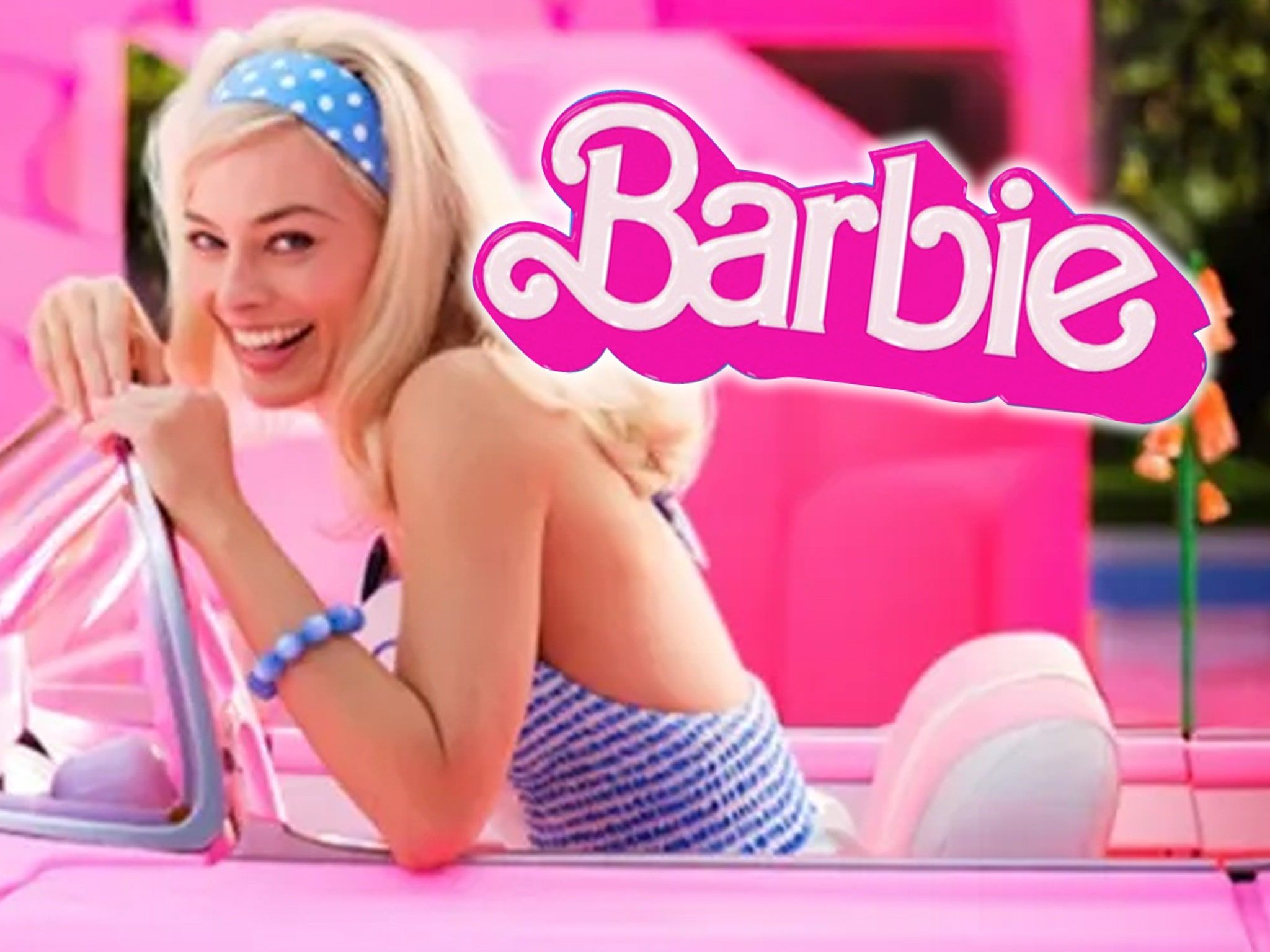 2048x1536 Woman Who Inspired Barbie Doll Gives Margot Robbie's Movie Character Thumbs Up