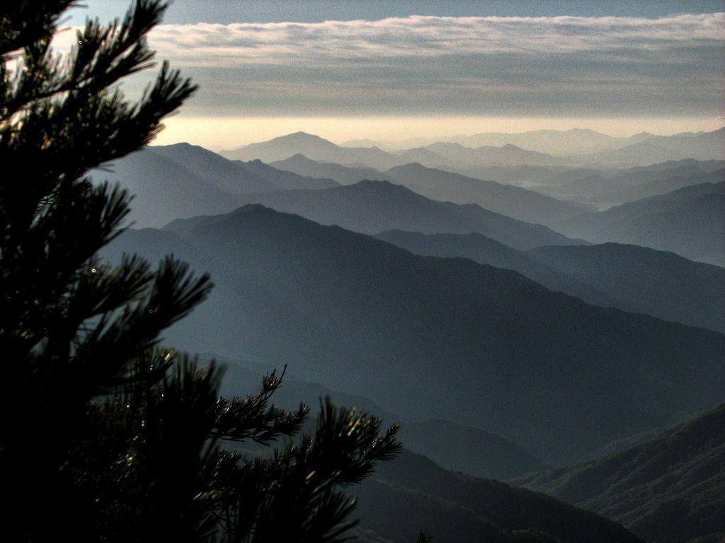 1024x768 Endless Mountains Jirisan National Park South Korea