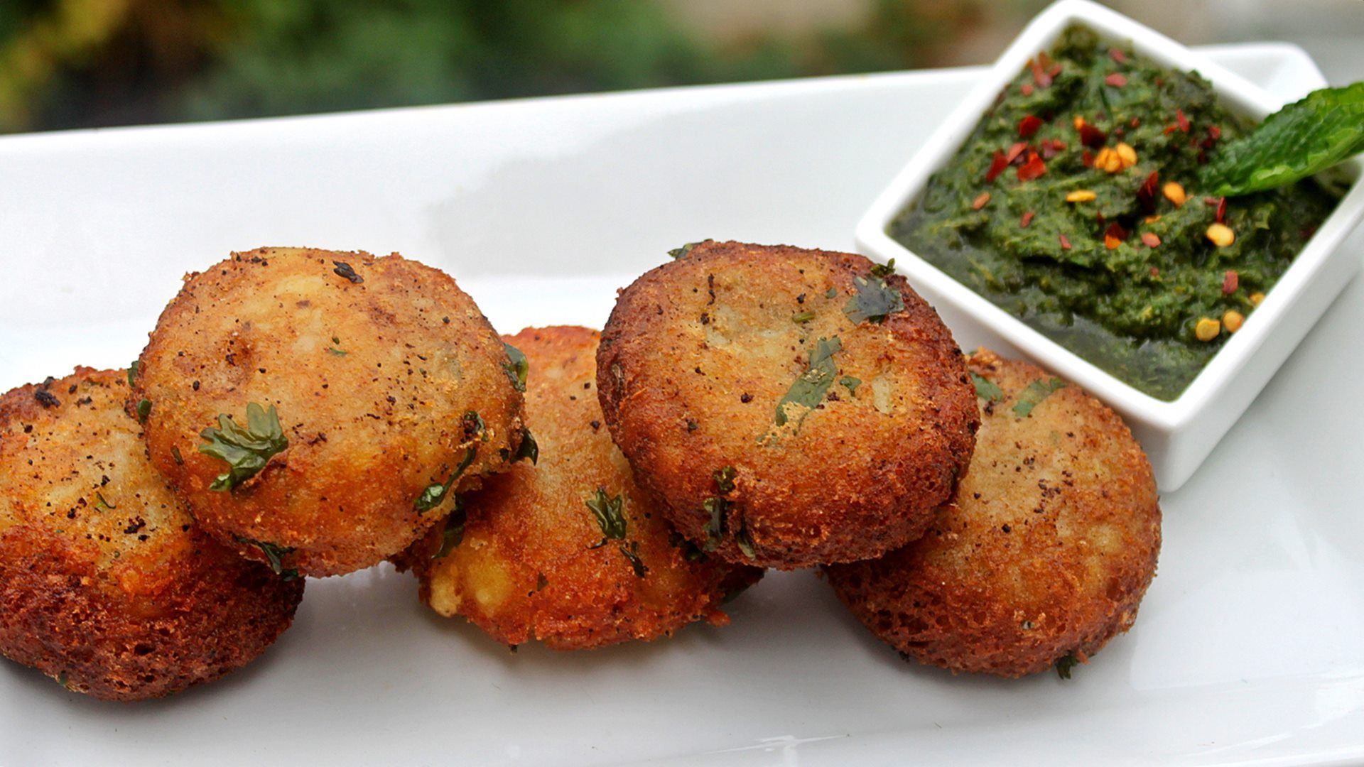 1920x1080 Aloo Tikki Wallpaper