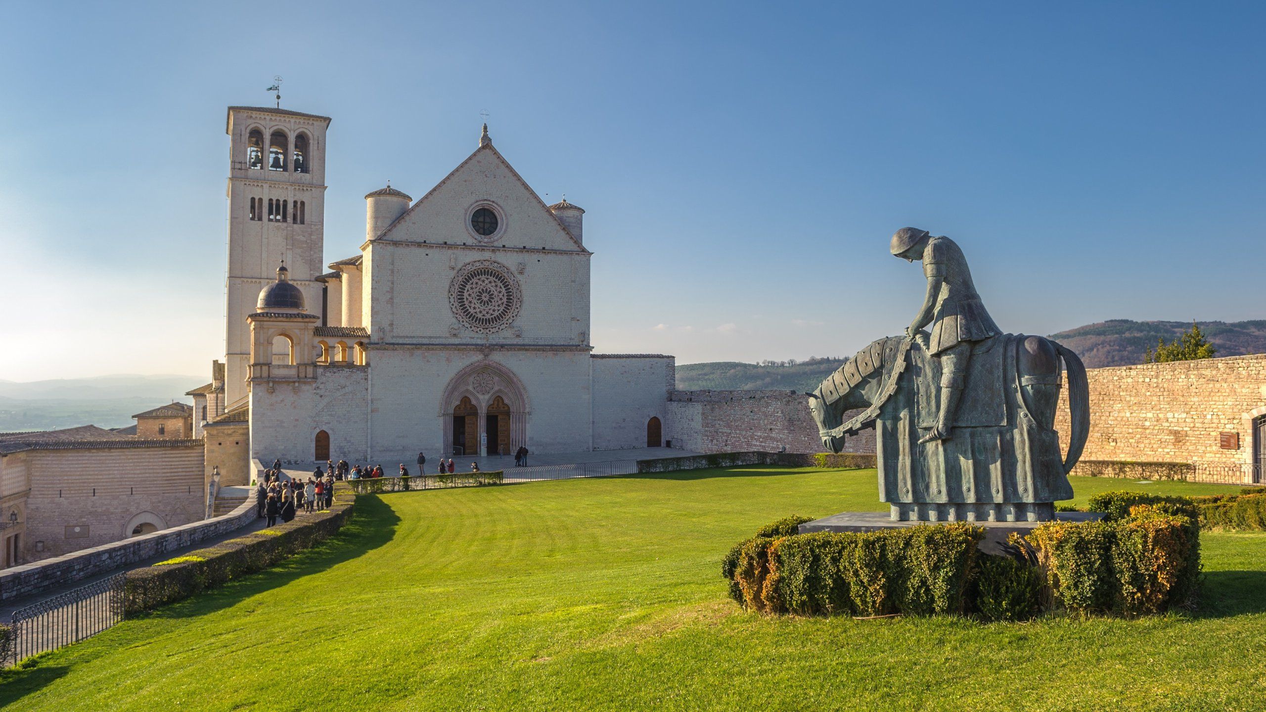 2560x1440 Assisi Historic Center, Assisi Vacation Rentals: villa rentals & more