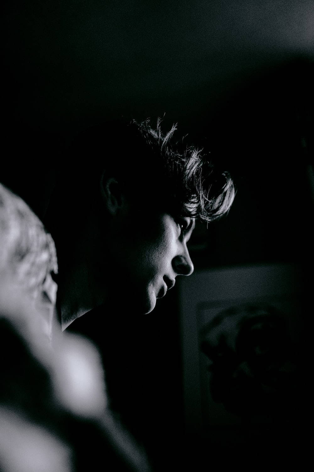 1000x1500 Download Aesthetic Sad Boy Black And White PFP Wallpaper