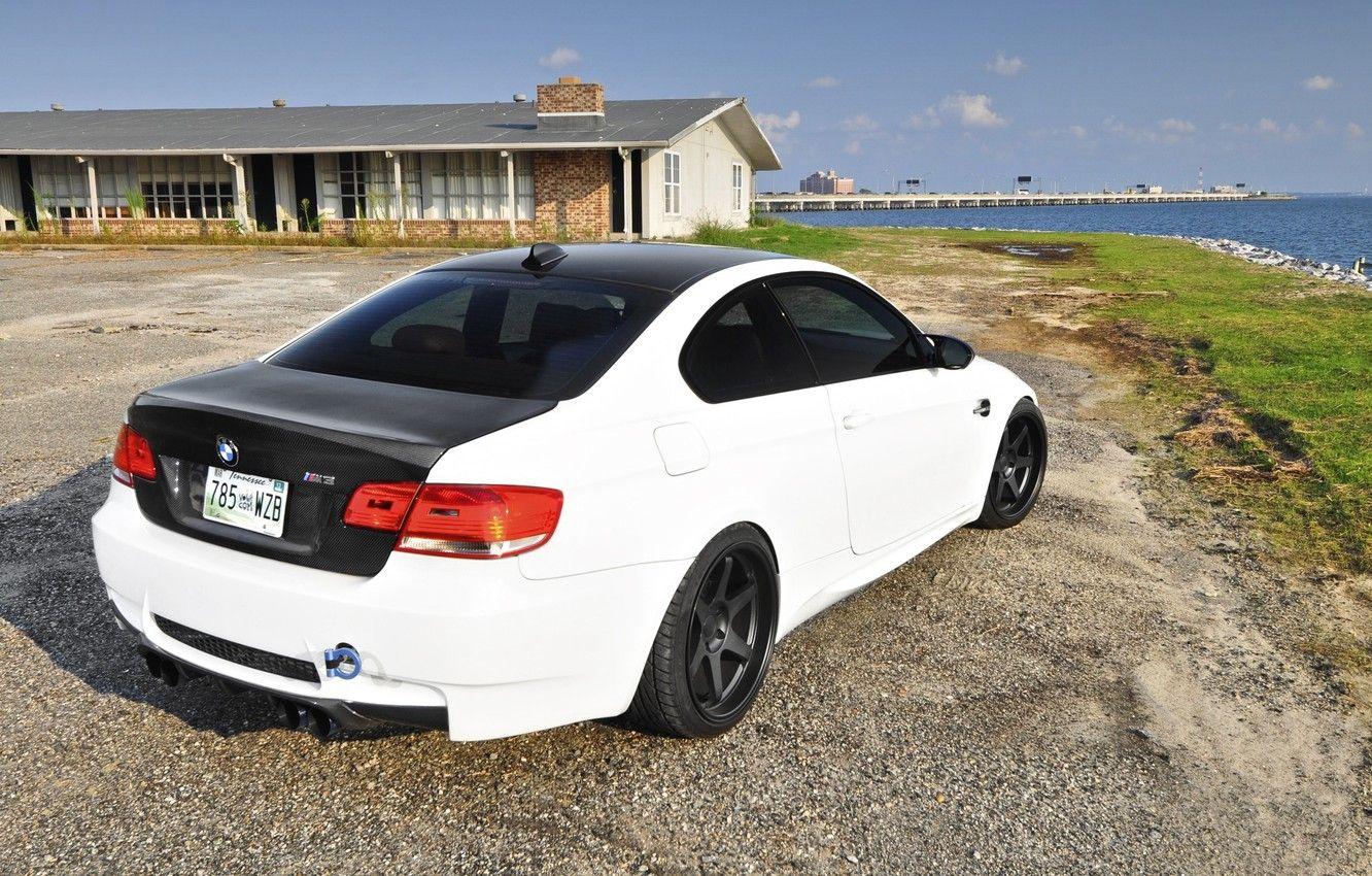 1332x850 Wallpaper white, bmw, BMW, coupe, white, rear view, e trunk lid