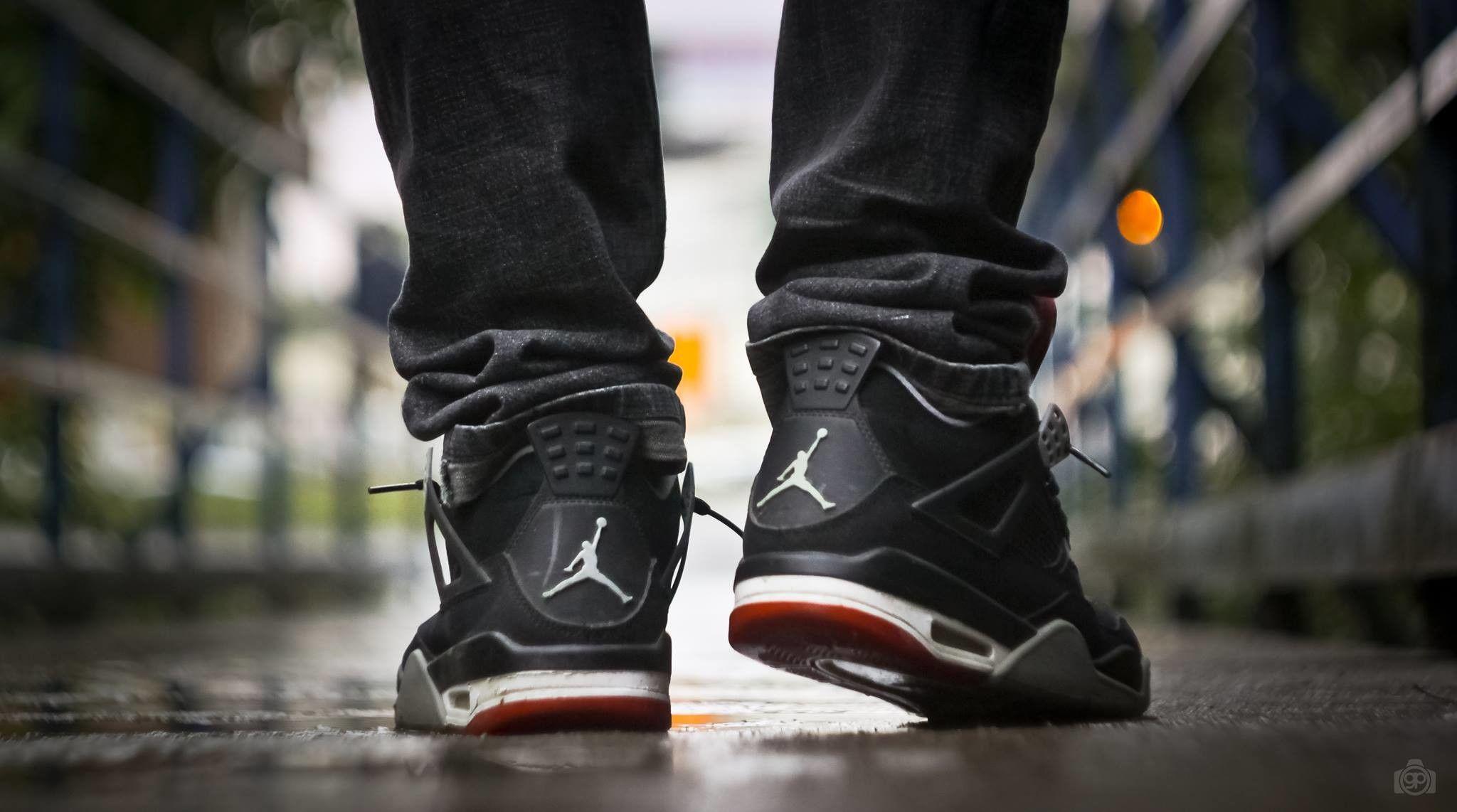 2048x1142 Nike Air Jordan Wallpaper