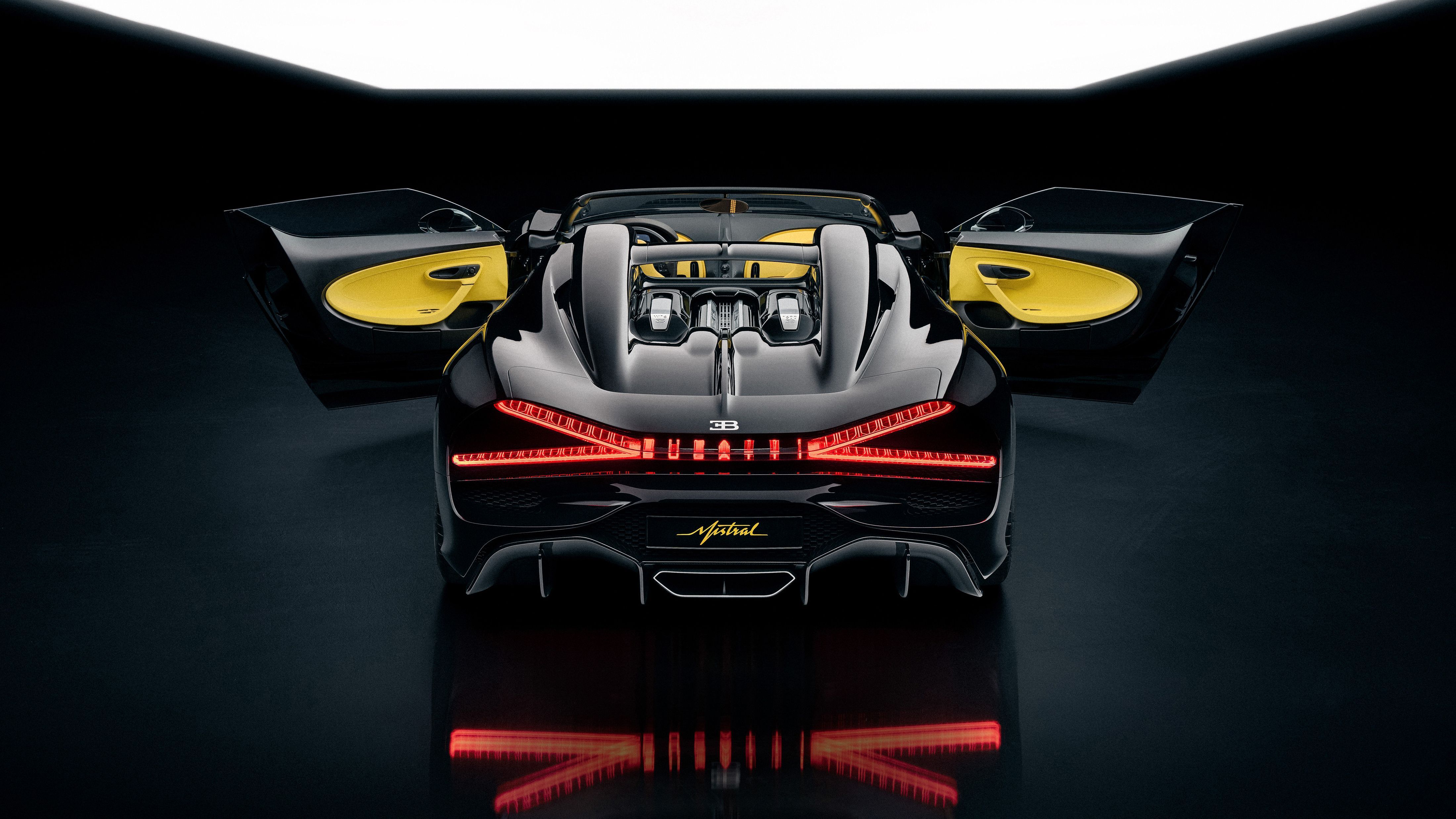 4400x2475 Bugatti W16 Mistral 2024 4K 3 Wallpaper Car Wallpaper