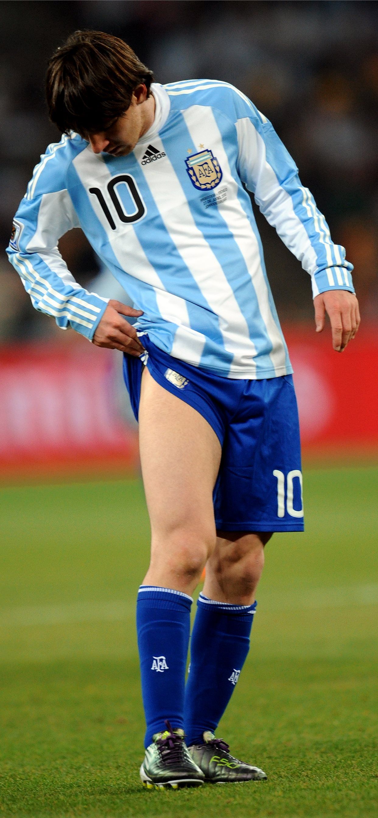 1242x2688 Lionel Messi Speechless iPhone 11 Wallpaper Free Download