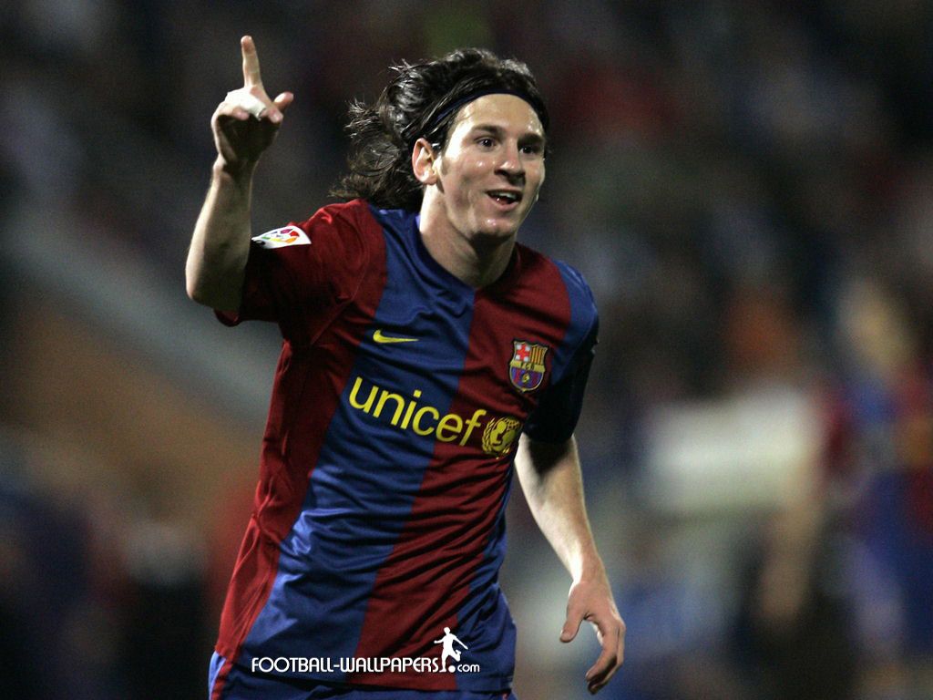 1024x768 Lionel Messi: Club Career