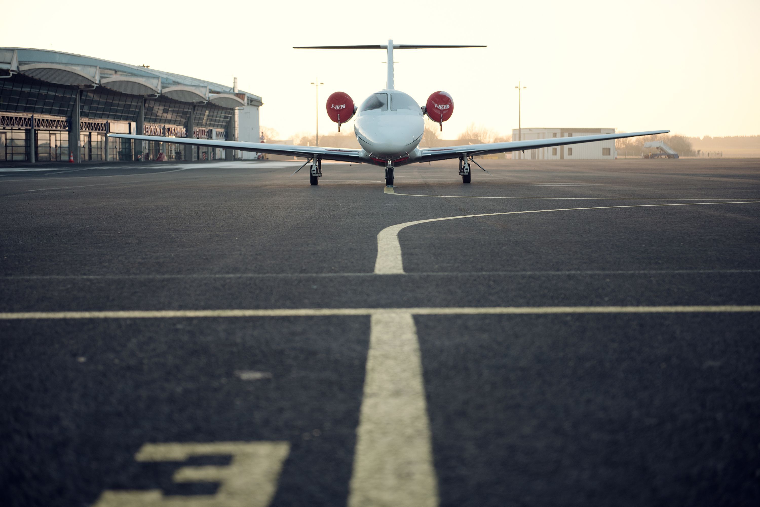 3000x2003 Business travel