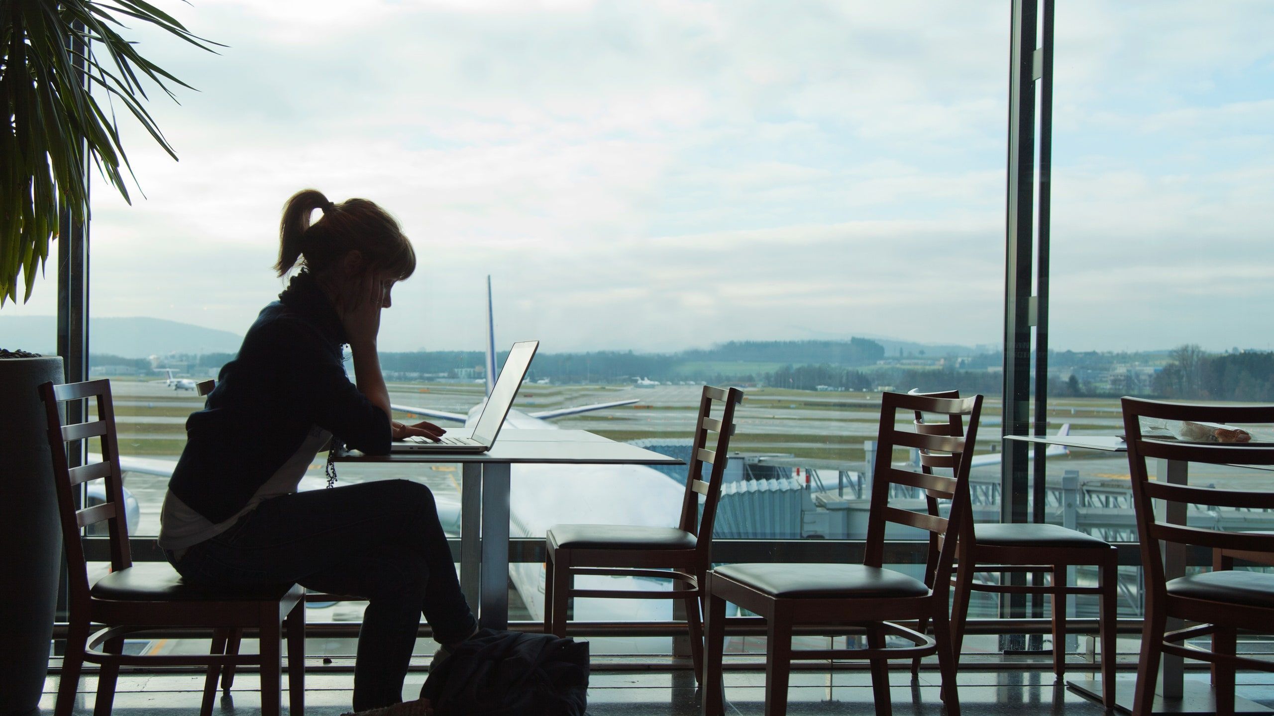 2560x1440 The Best Travel Laptop for Remote Workers and Business Travelers. Condé Nast Traveler