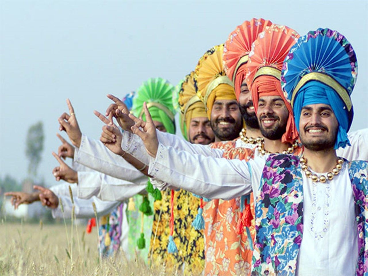 1280x960 Punjabi traditional folk dance Bhangra captivates global audience