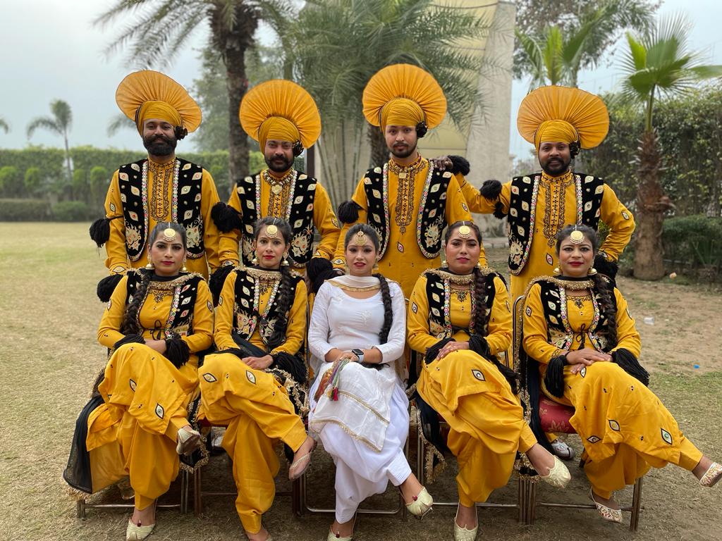 1024x768 Baljinder Singh International Turban Bhangra Group BALJINDER SINGH INTERNATIONAL TURBAN TYING, BHANGRA, GIDDHA, WESTERN, DANCE, DRESS, MALWAI GIDHA, JAGO, MUSIC, DHOL DJ SOUND BAND GROUP Dehradun City in Uttarakhand