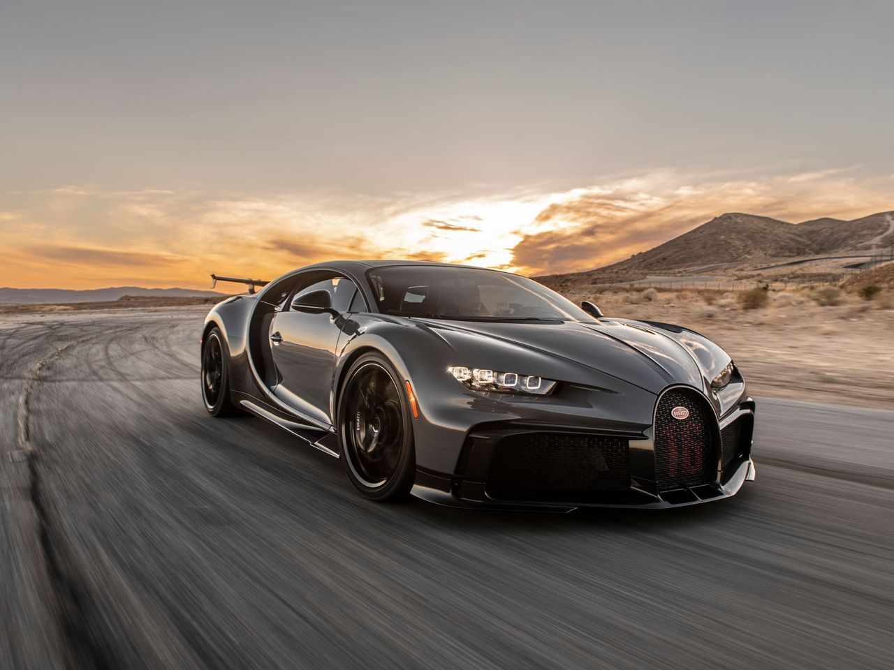 1280x960 Bugatti Chiron Pur Sport: An Immodestly Fast Ride