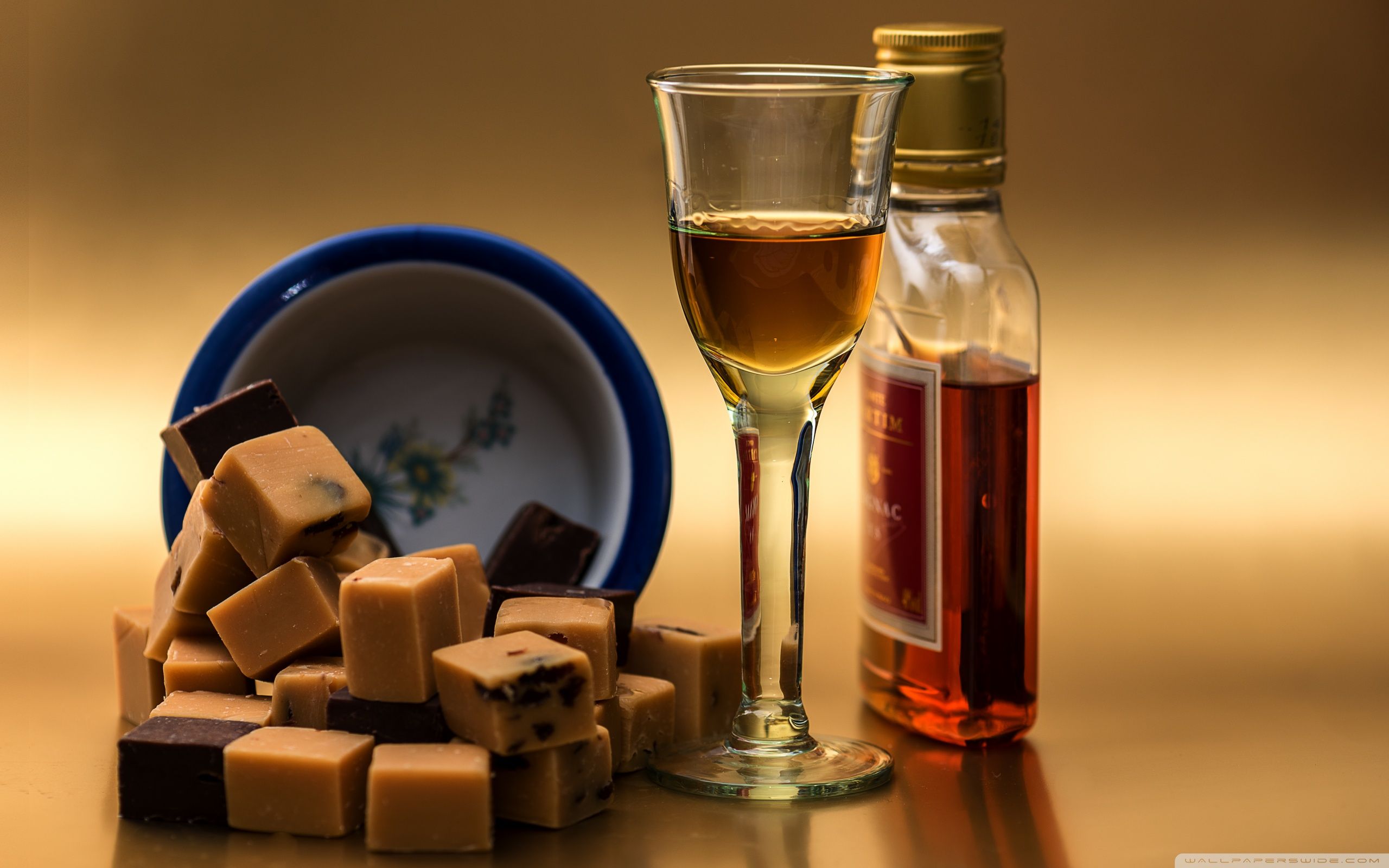 2560x1600 Cognac Glass Ultra HD Desktop Background Wallpaper for 4K UHD TV : Widescreen & UltraWide Desktop & Laptop : Tablet