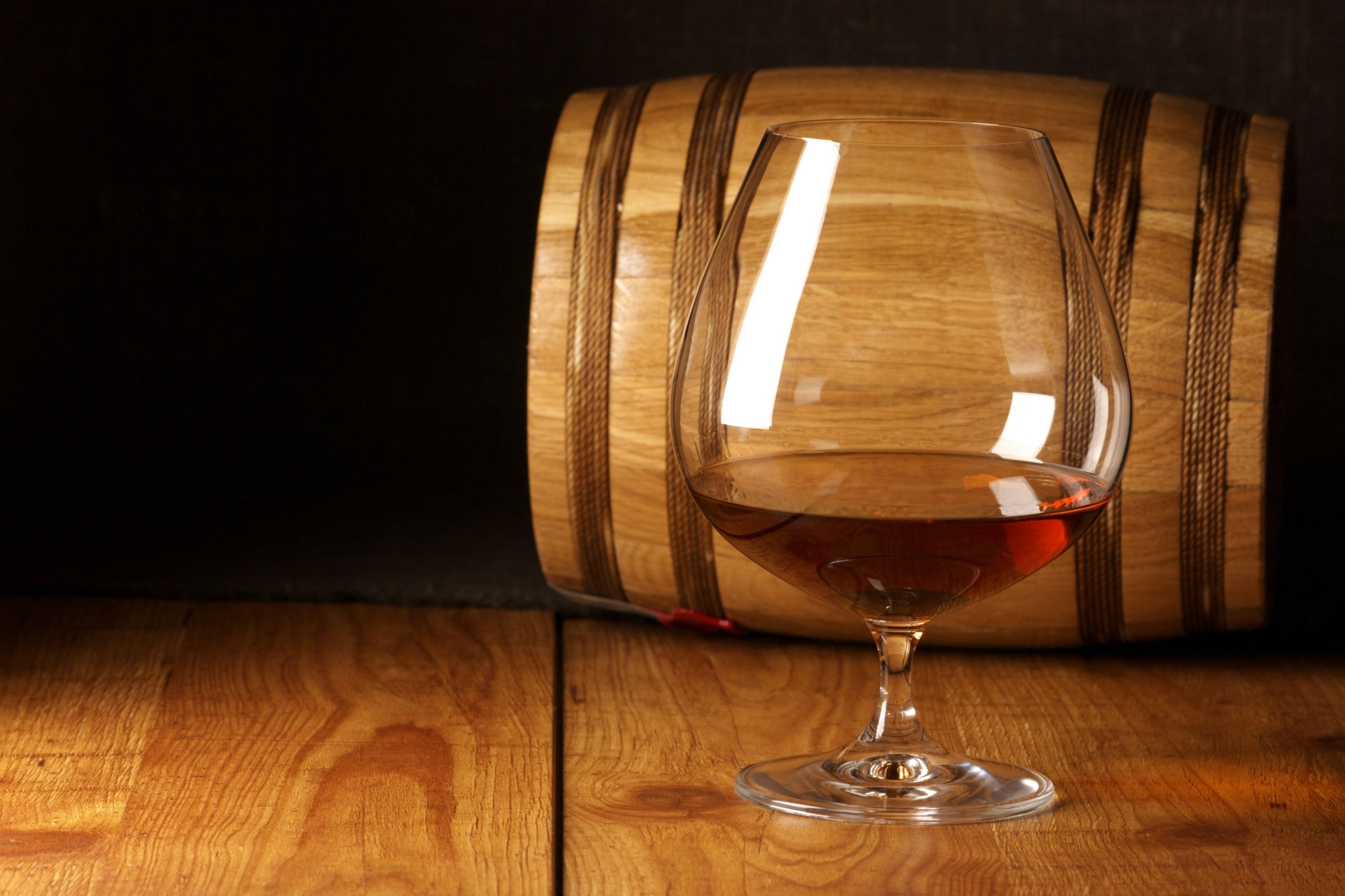 3000x2000 Wallpaper. Beautiful picture. photo. picture. tree, brandy, barrel, Glass, Cognac