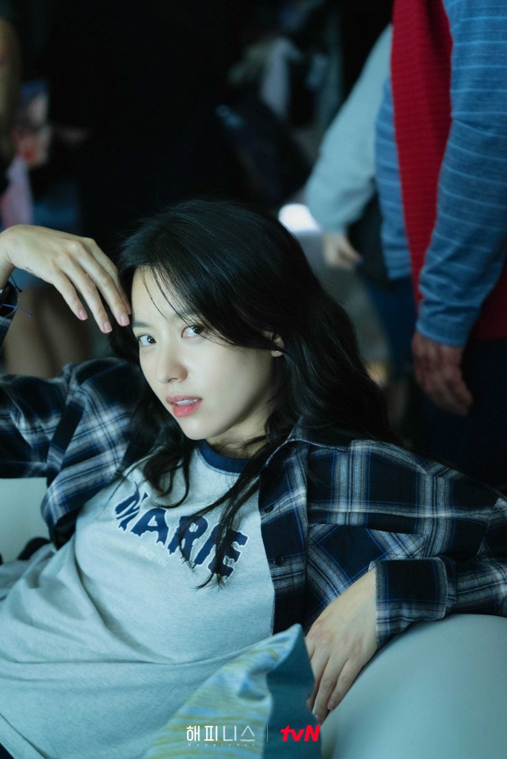 740x1108 Happiness Gallery (Drama, 해피니스) HanCinema